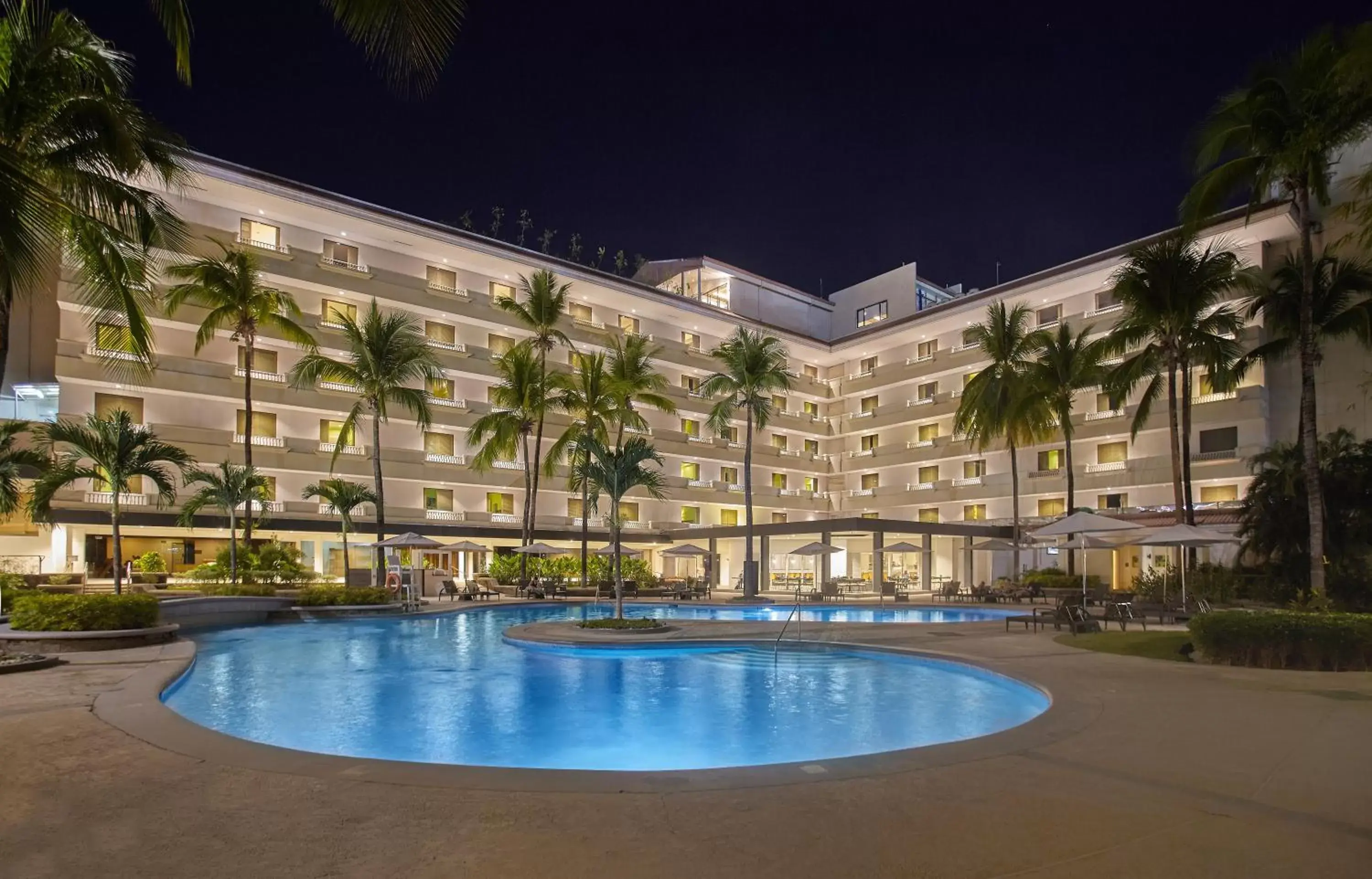 Night, Swimming Pool in Quest Plus Conference Center, Clark