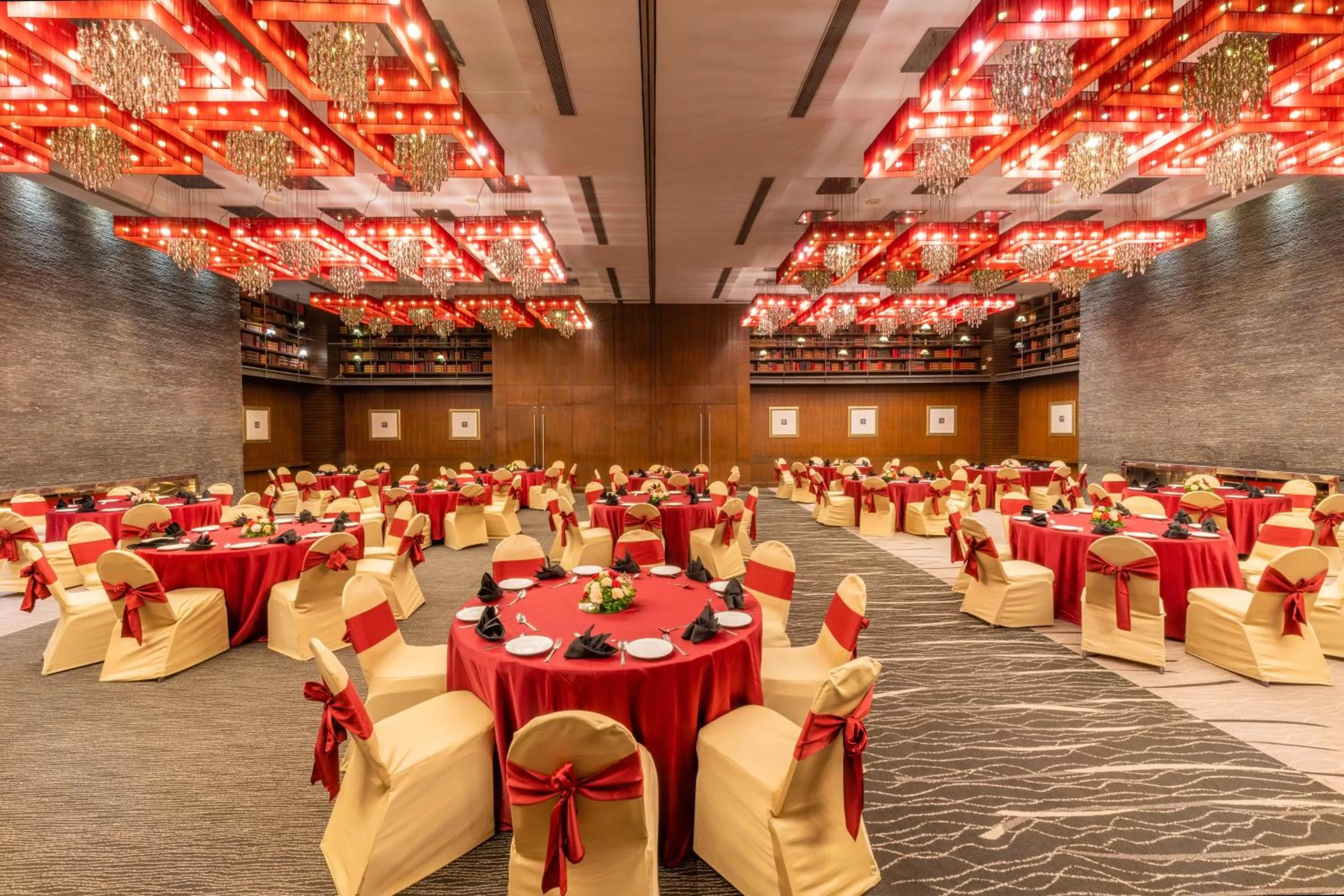 Banquet/Function facilities in O Hotel Pune