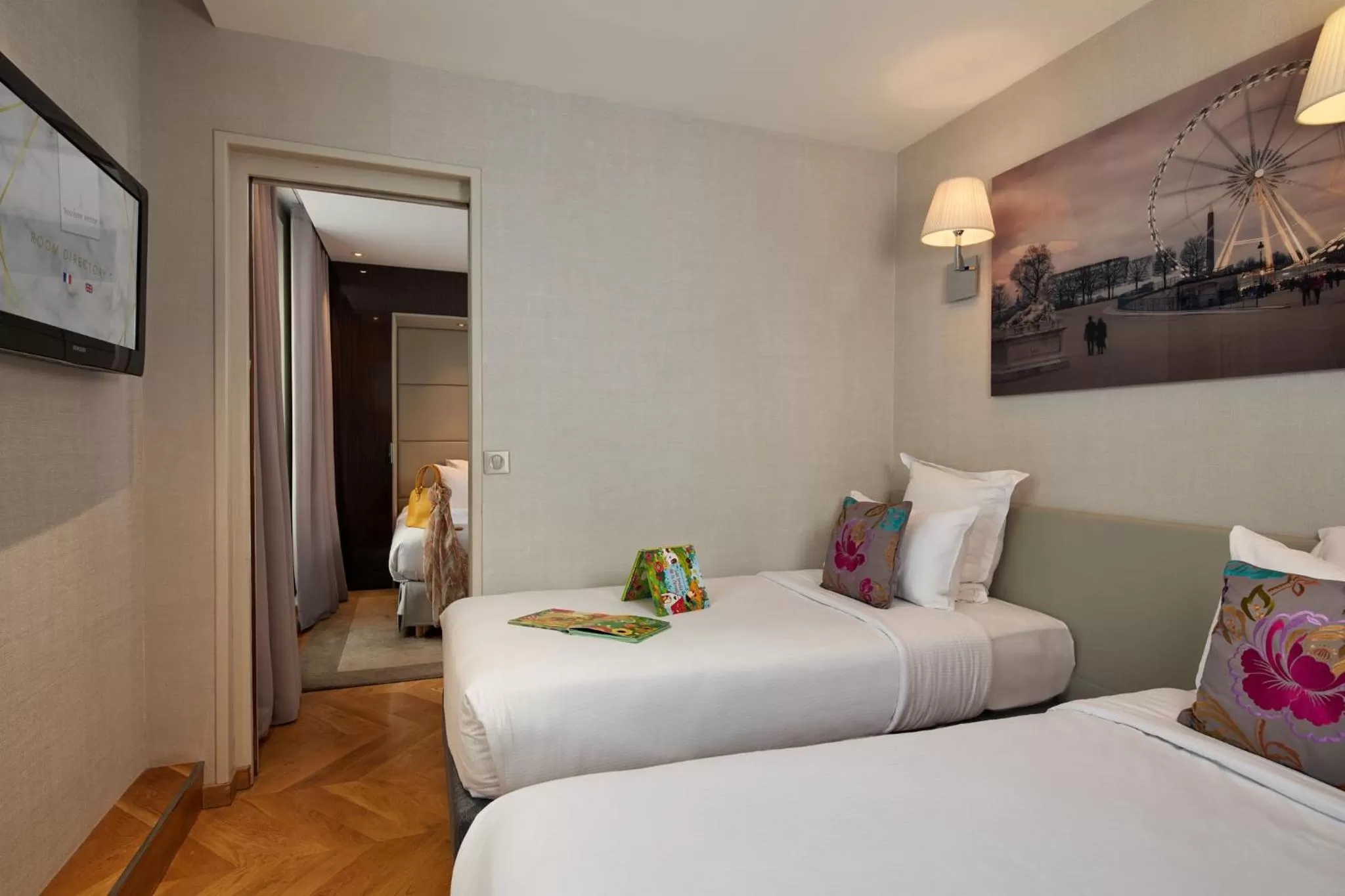 Bed in Hôtel Tourisme Avenue