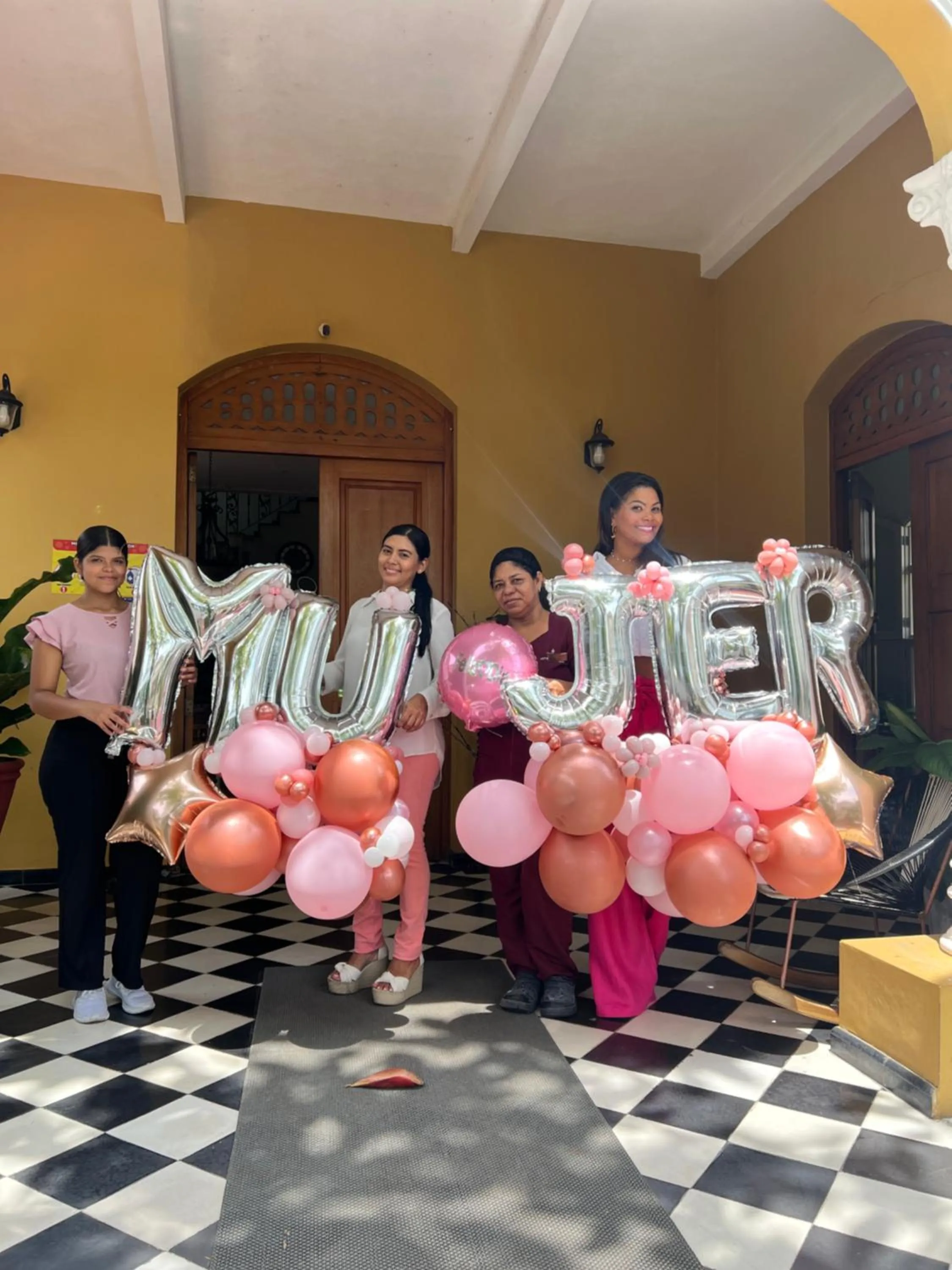 People in Hotel Boutique Castillo Ines Maria