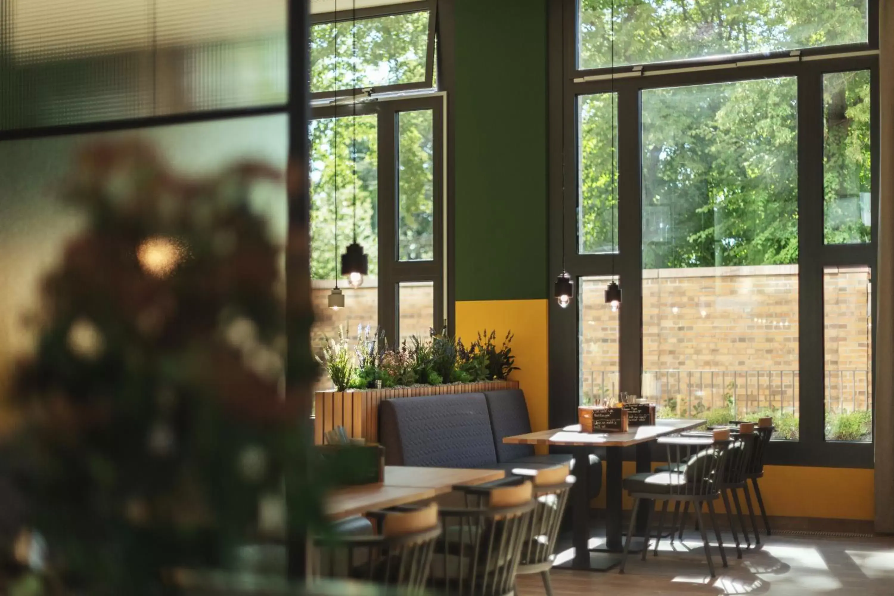 Restaurant/places to eat in Holiday Inn - the niu, Dwarf Berlin Schöneberg by IHG Restaurant/places to eat in Holiday Inn - the niu, Dwarf Berlin Schöneberg by IHG