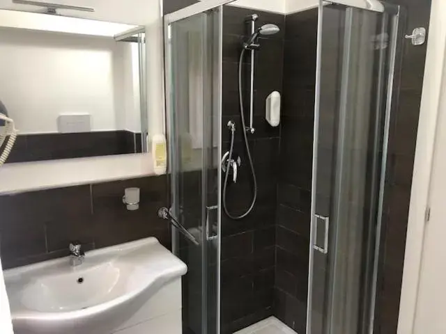 Shower, Bathroom in San Michele Apartments&Rooms