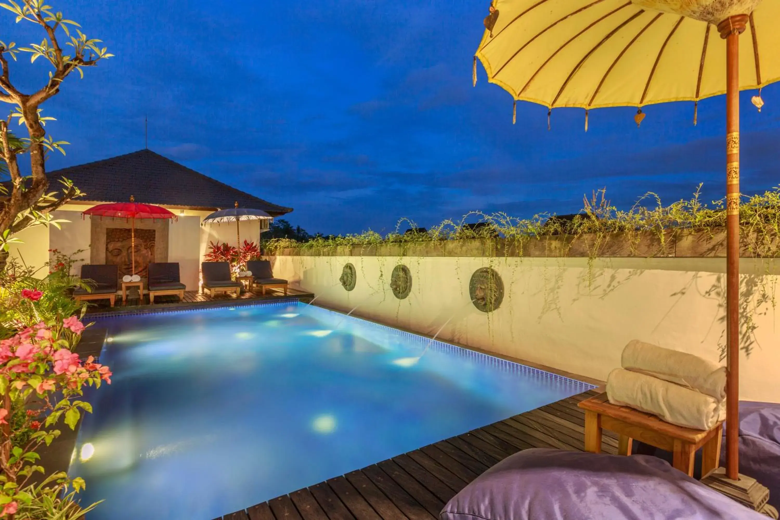 Swimming Pool in Solo Villas & Retreat