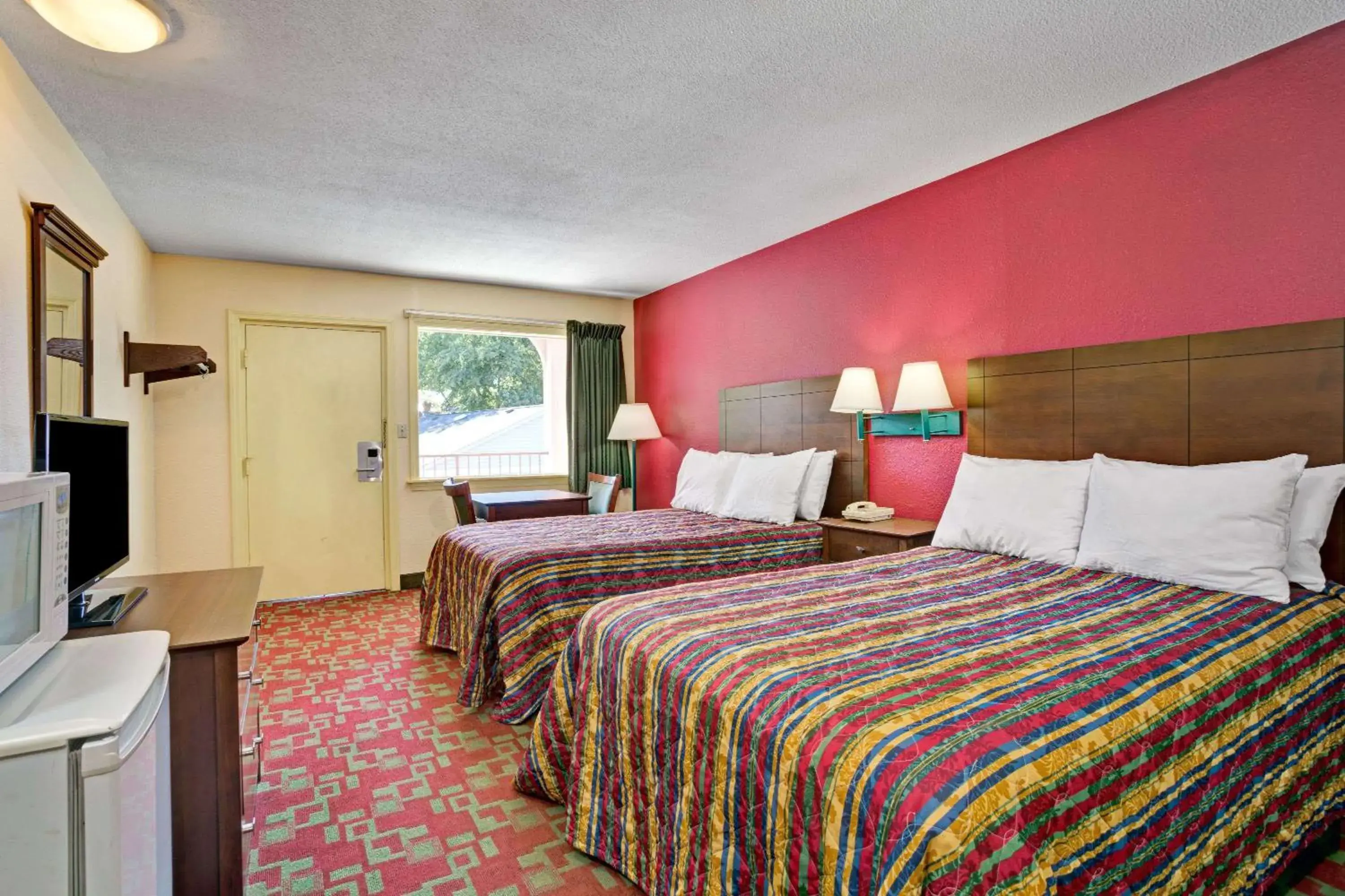 Photo of the whole room, Bed in Days Inn by Wyndham Elizabeth City