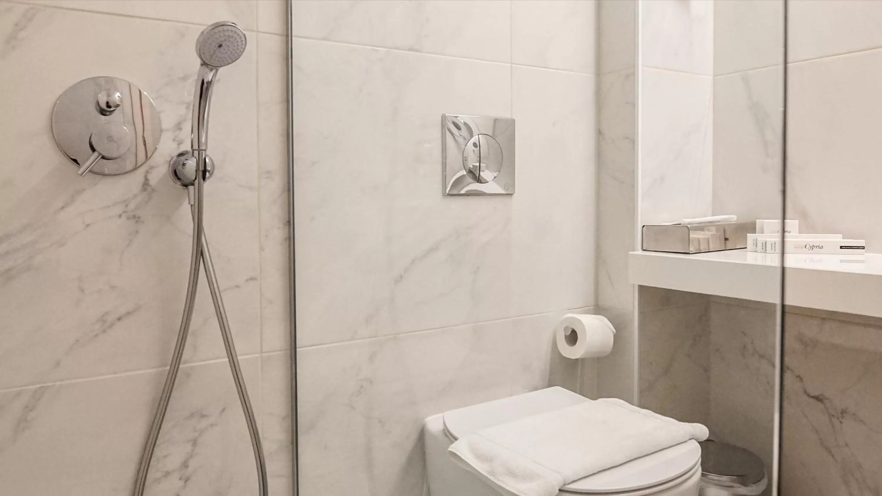 Shower in Athens Cypria Hotel