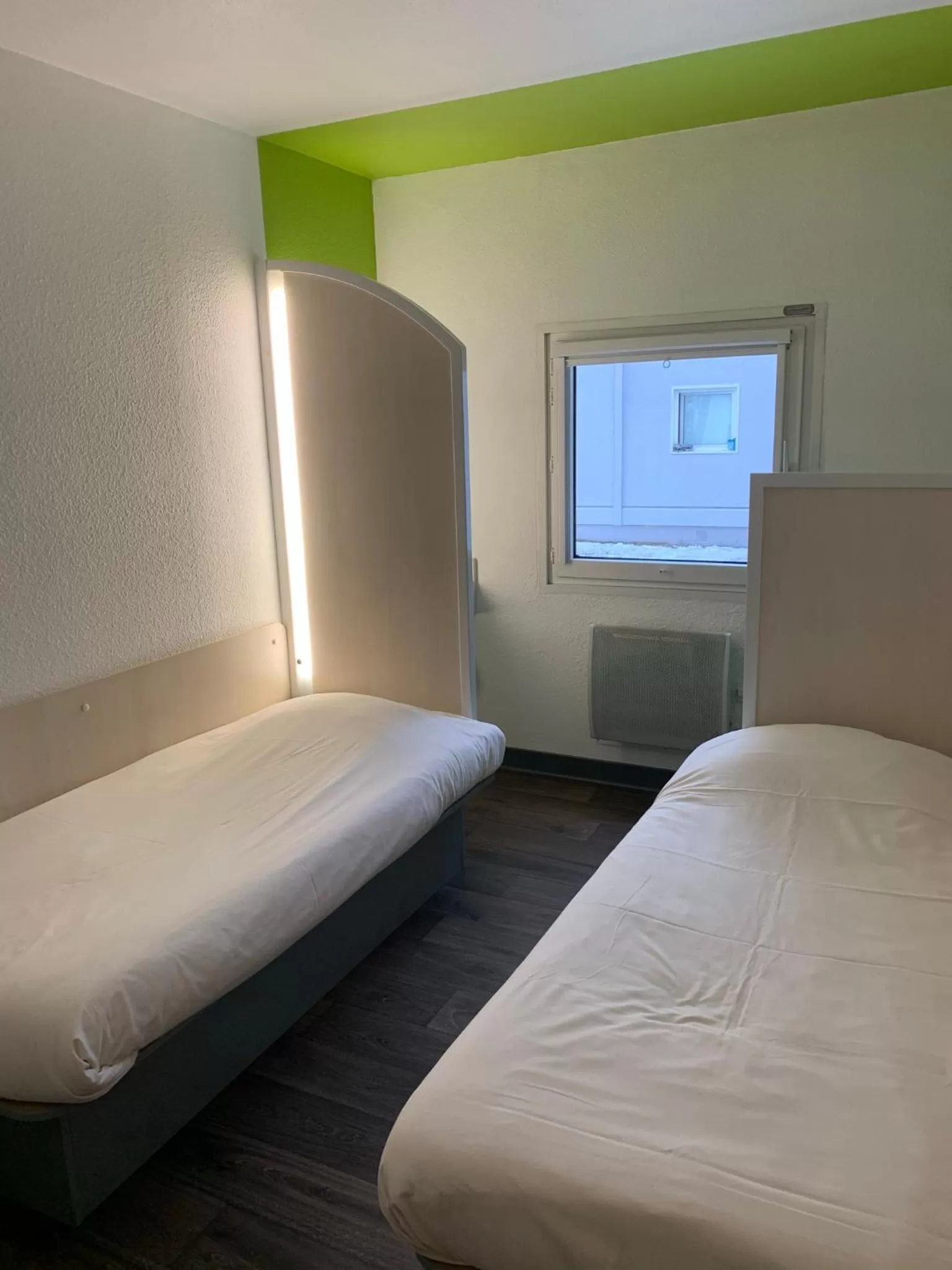 Photo of the whole room, Bed in hotelF1 Pontarlier