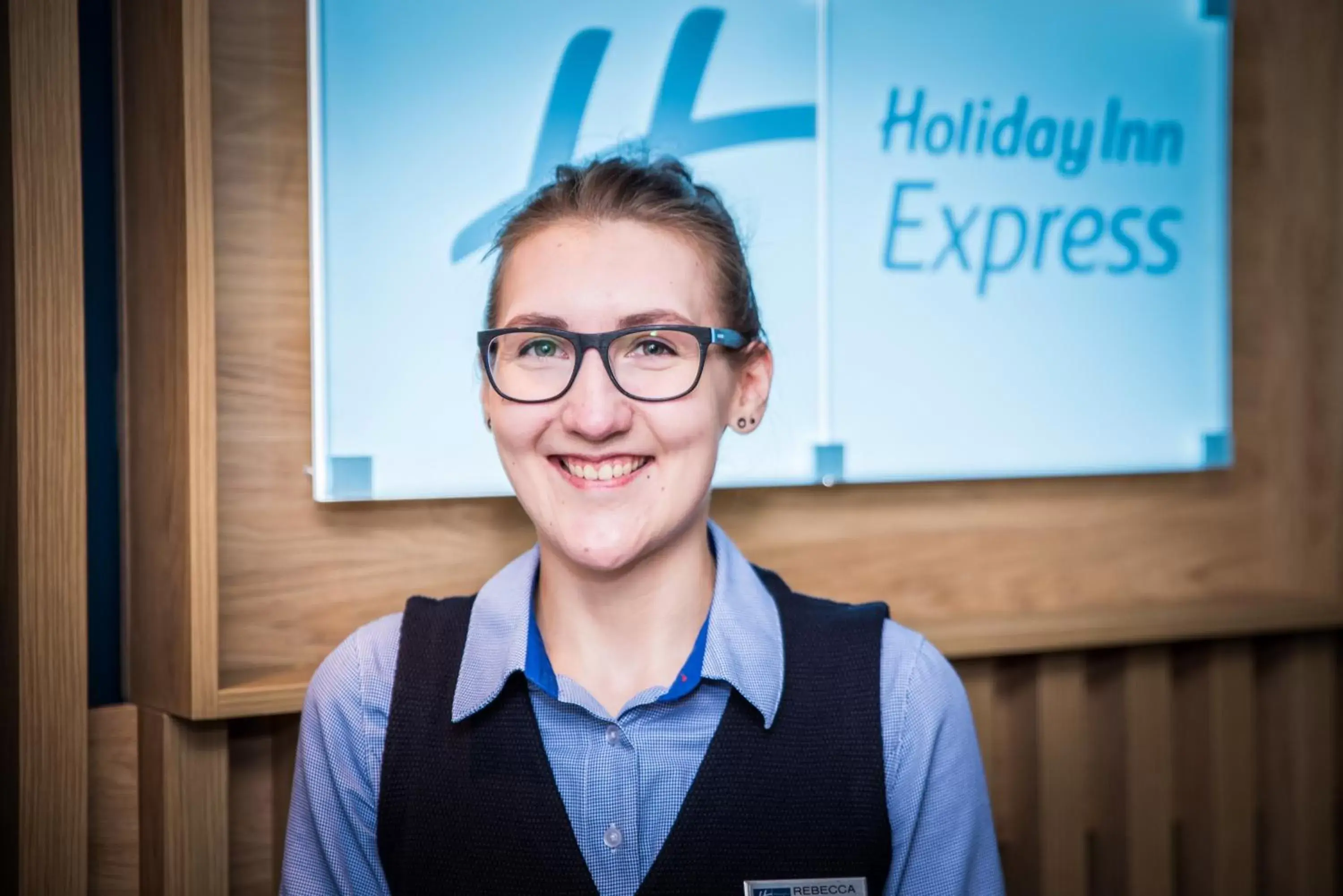 Lobby or reception, Staff in Holiday Inn Express - Exeter - City Centre, an IHG Hotel