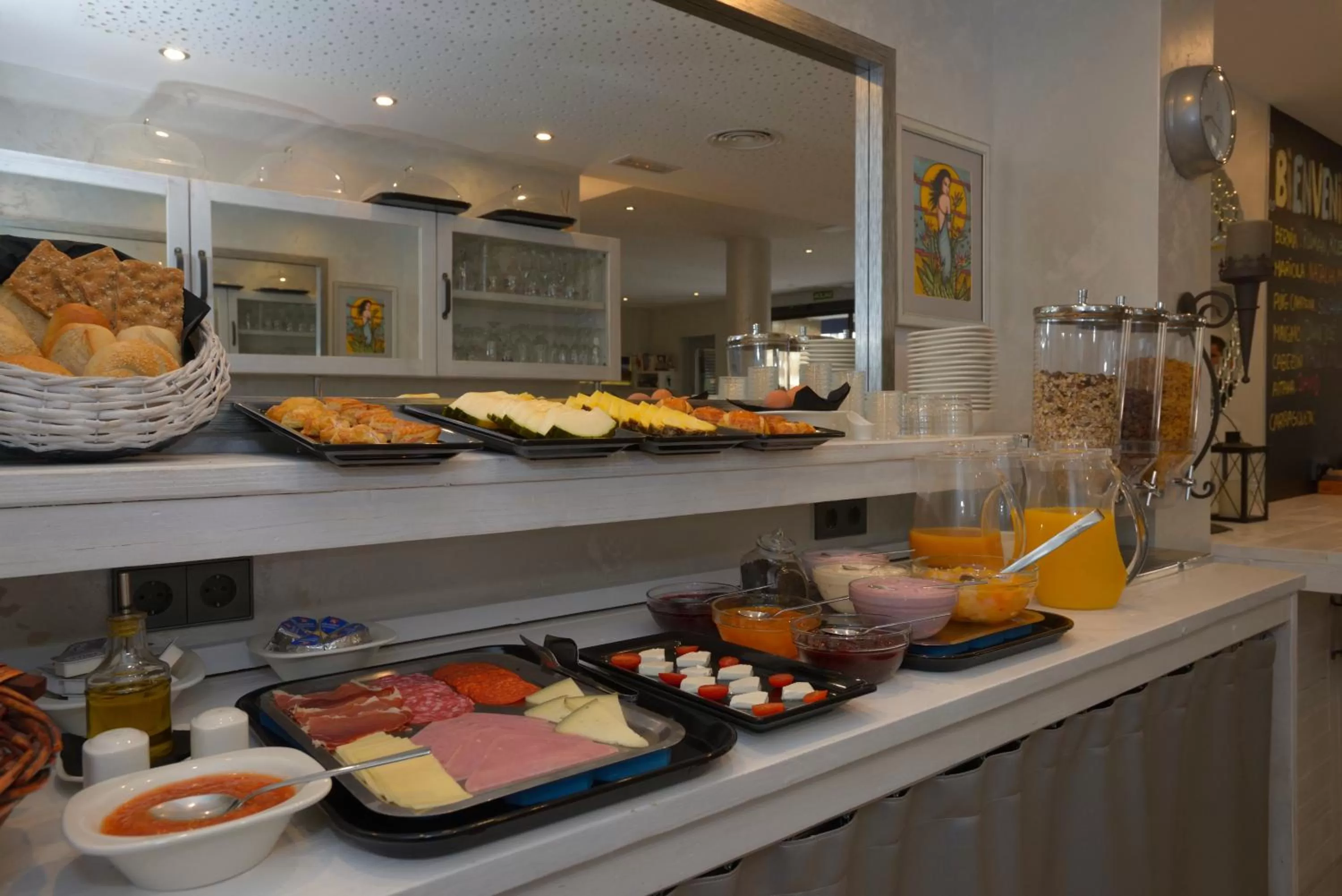 Food and drinks in Boutique Hotel Sierra de Alicante