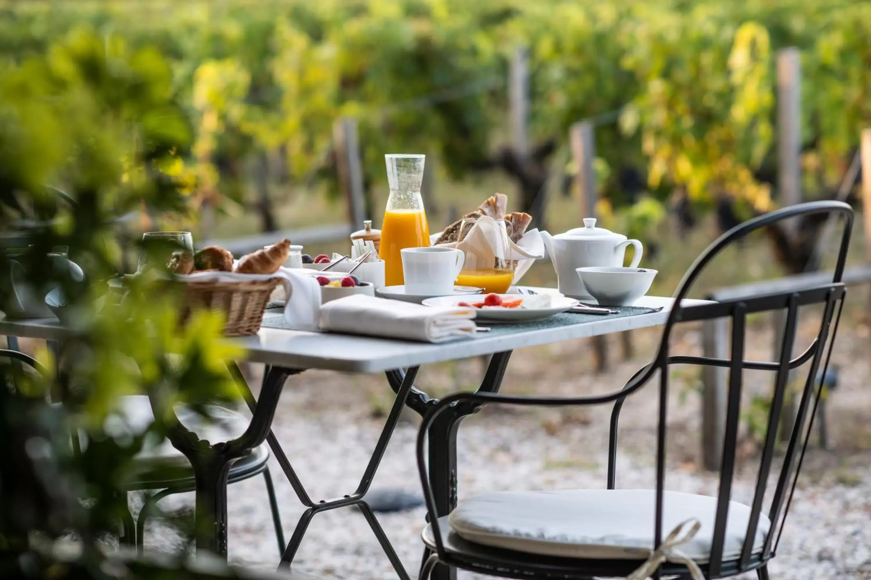 Breakfast in Château Cordeillan-Bages