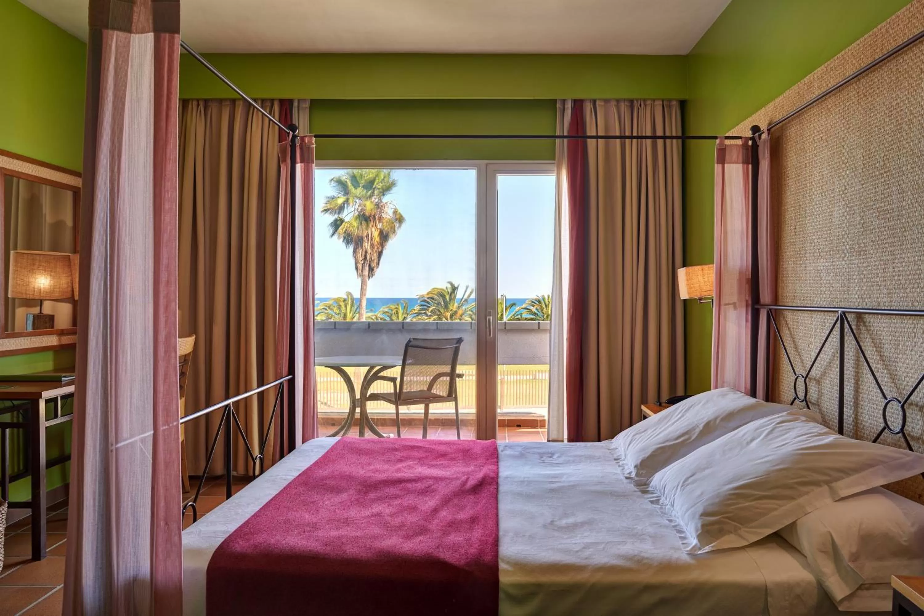 Photo of the whole room in Parador de Benicarló