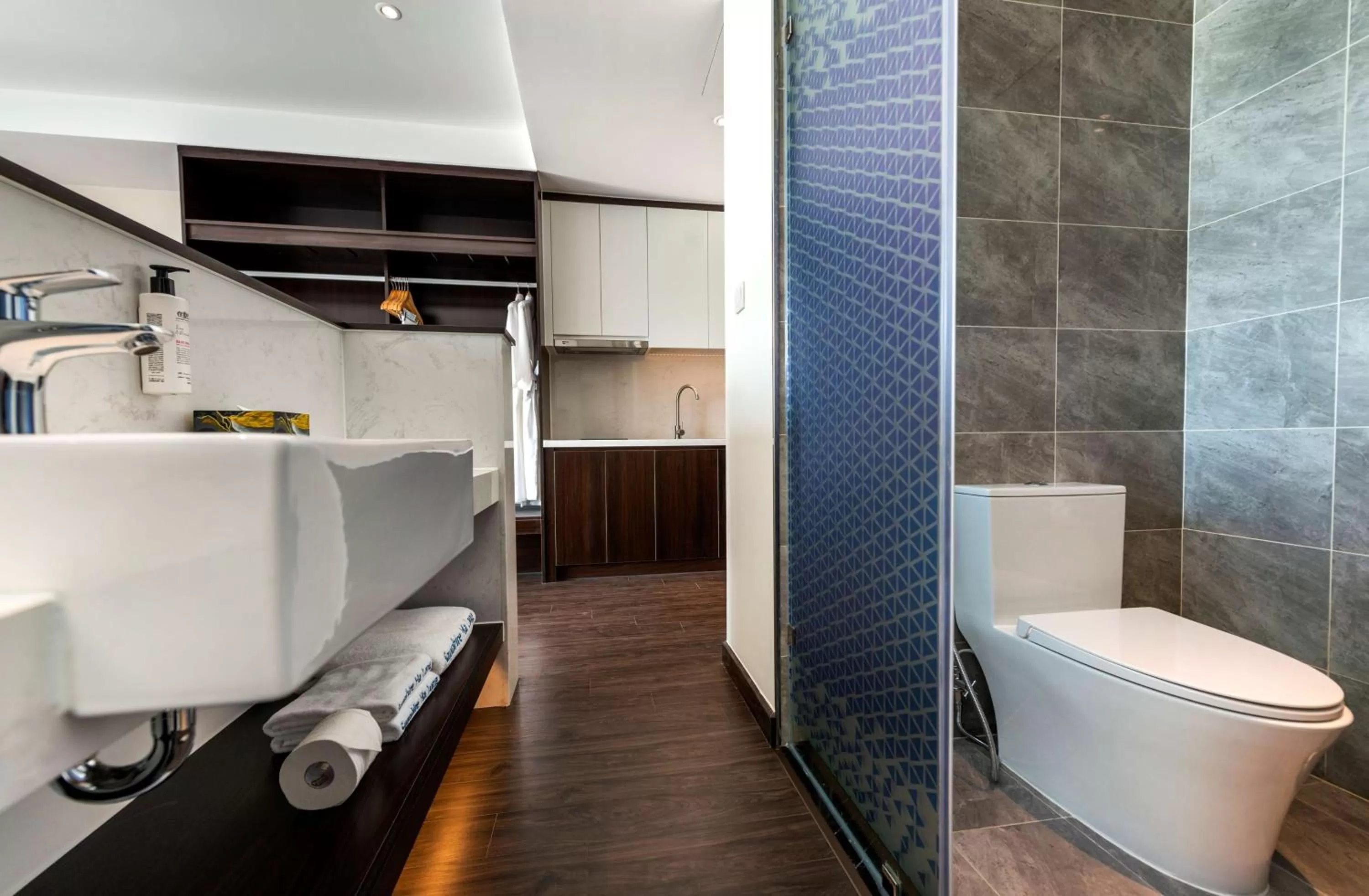 Bathroom in Best Western Premier Sapphire Ha Long