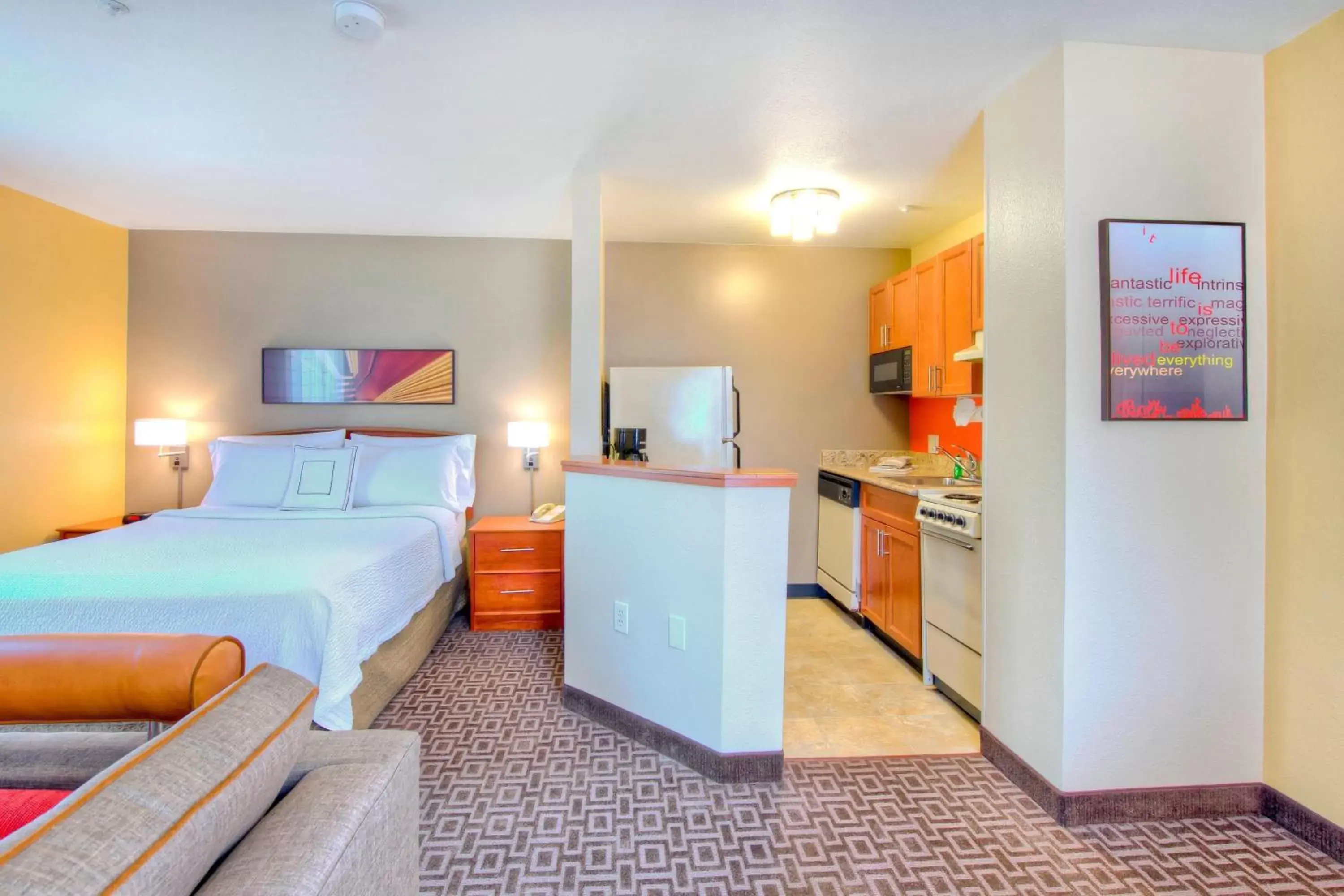 Kitchen or kitchenette in TownePlace Suites Raleigh Cary/Weston Parkway