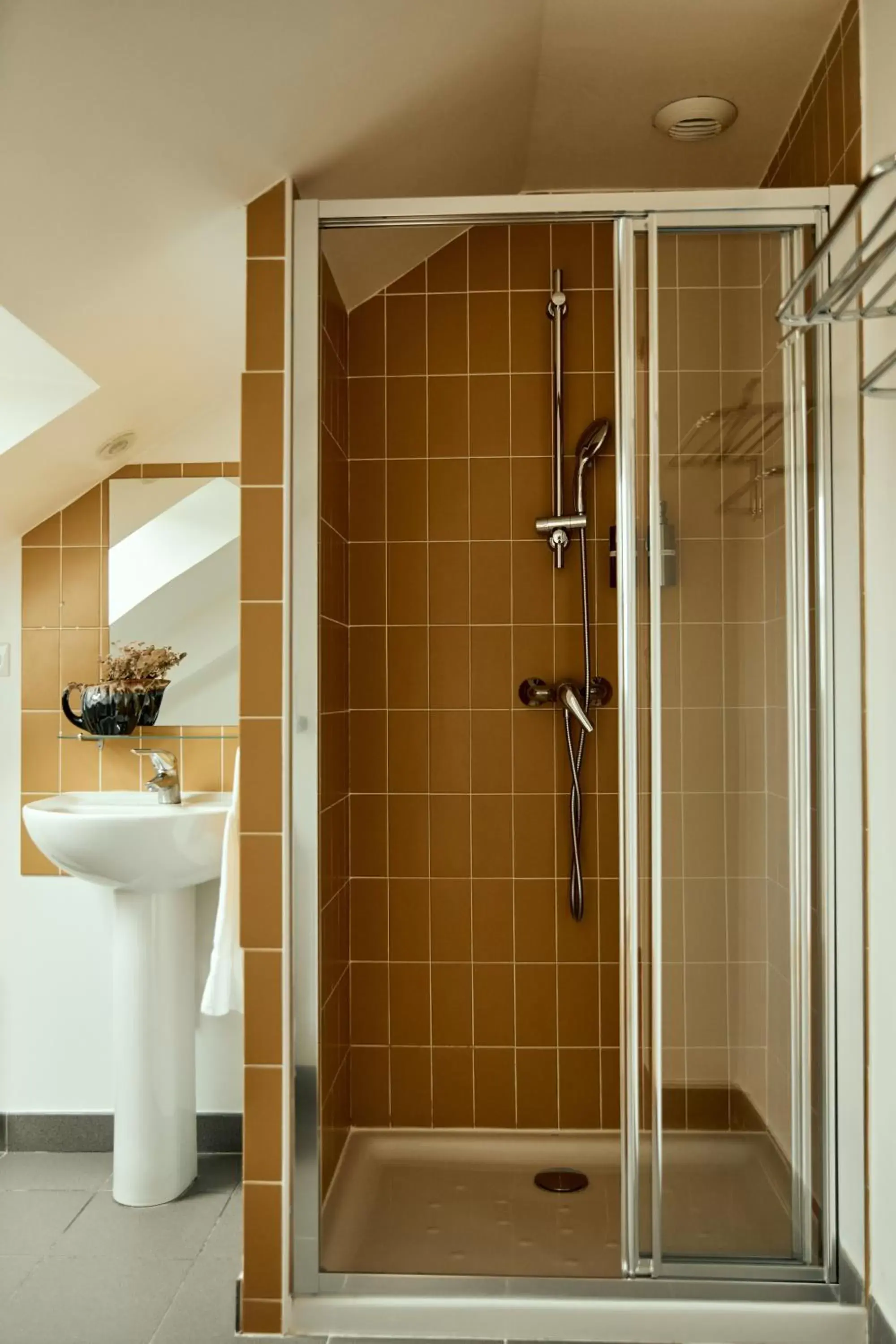 Bathroom in La Maison du Gasseau