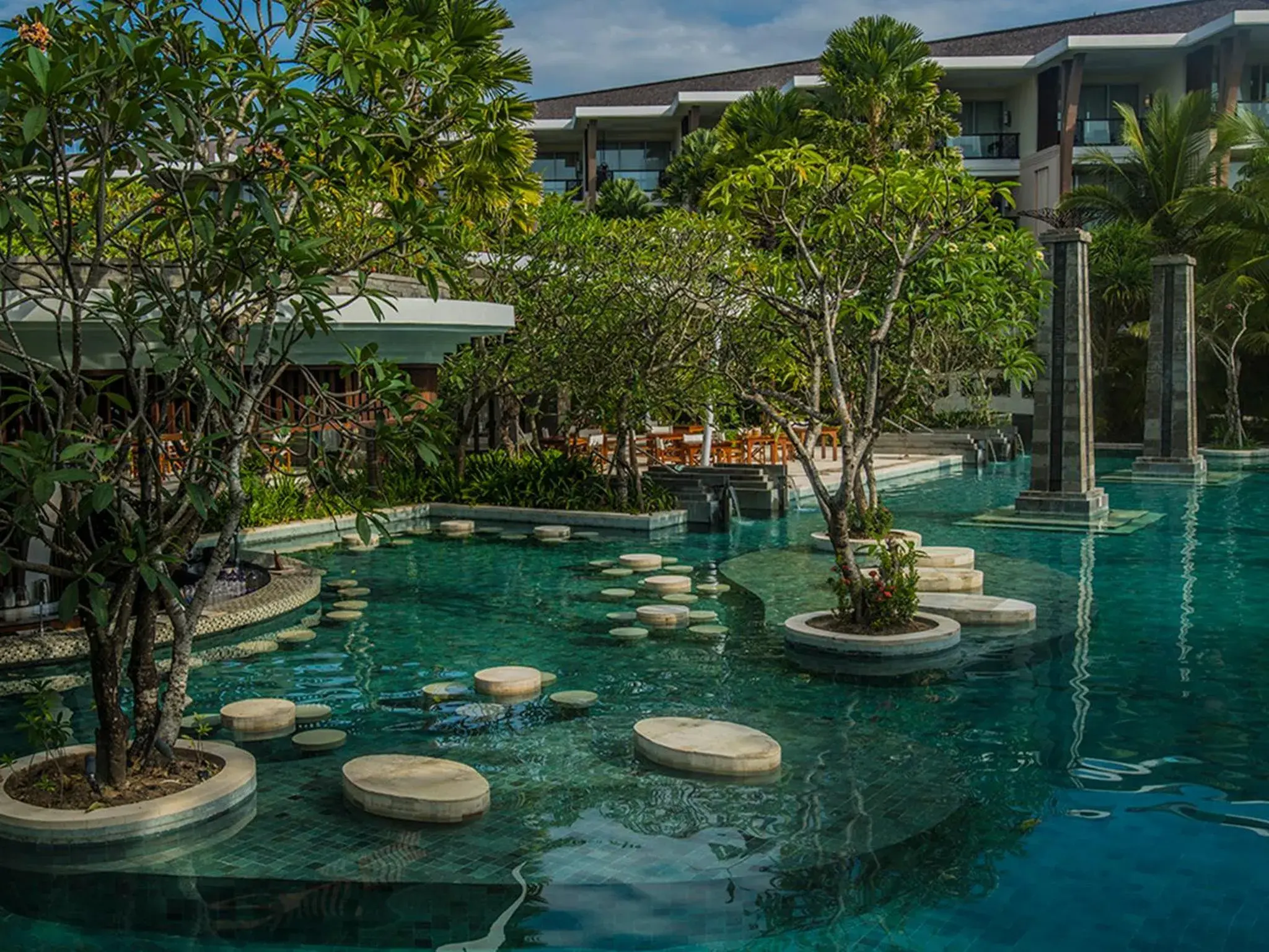 Swimming pool, Garden in Suites & Villas at Sofitel Bali