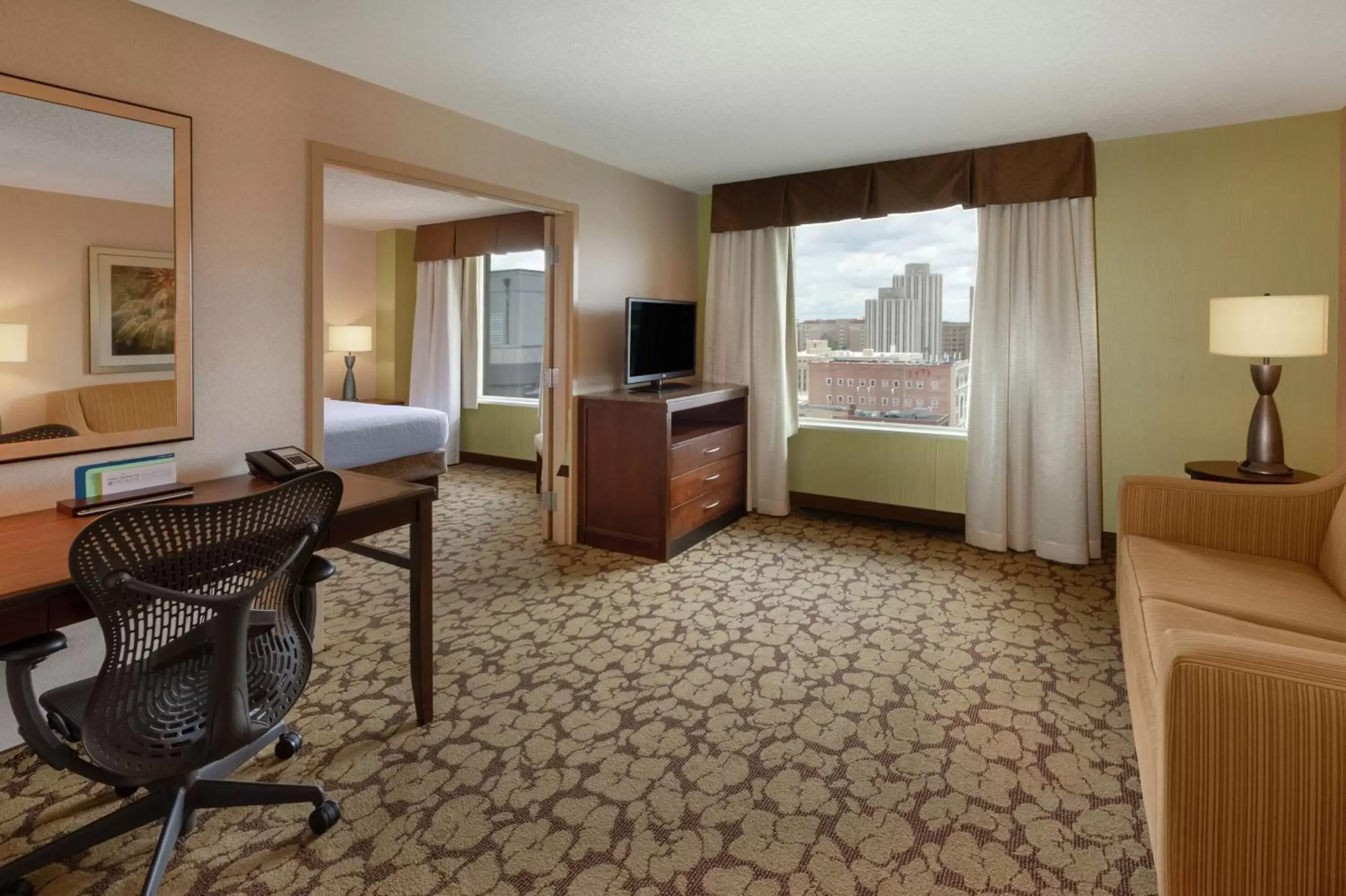 Living room, Seating Area in Hilton Garden Inn Pittsburgh University Place