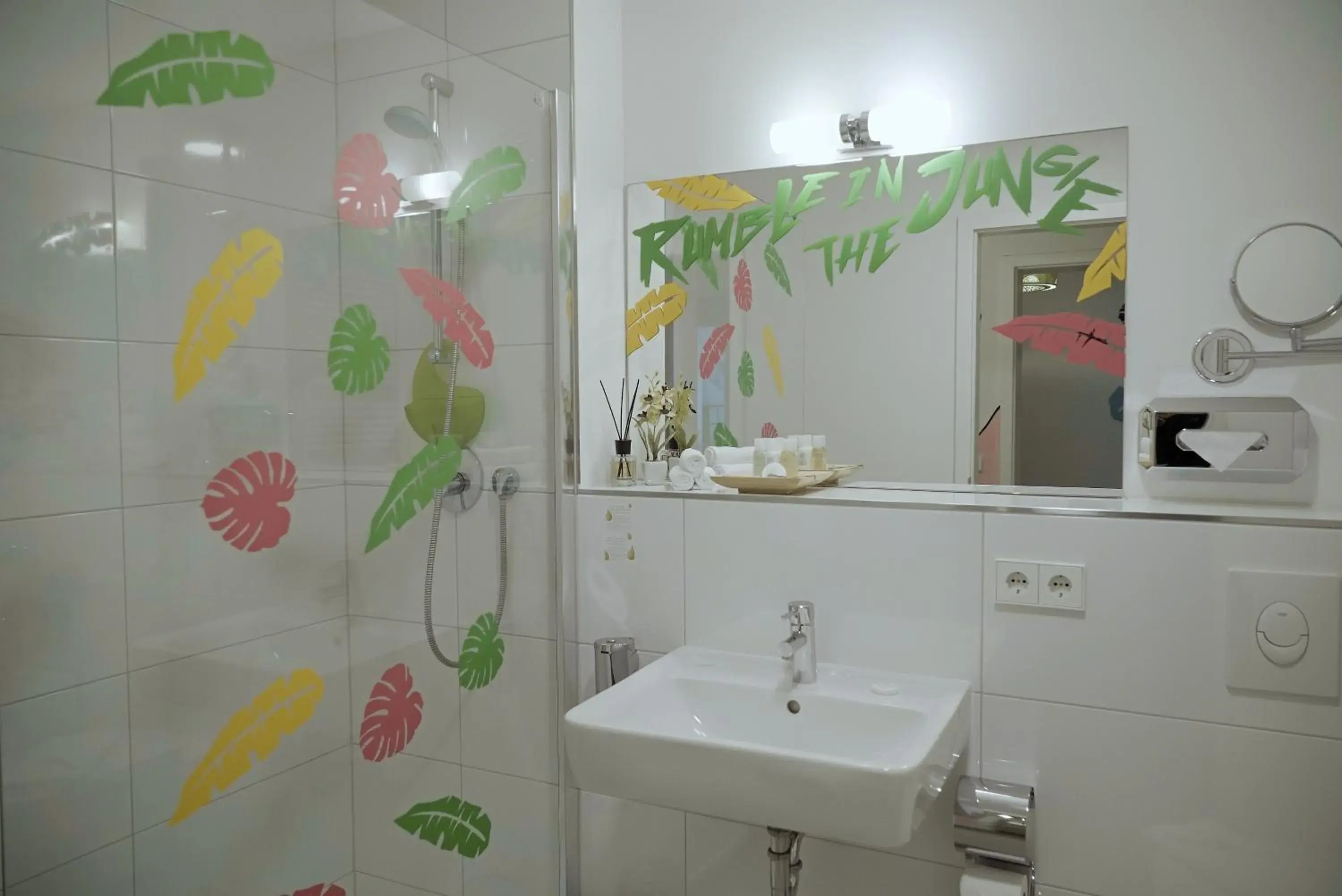 Shower, Bathroom in Apartments Rosenthal Residence
