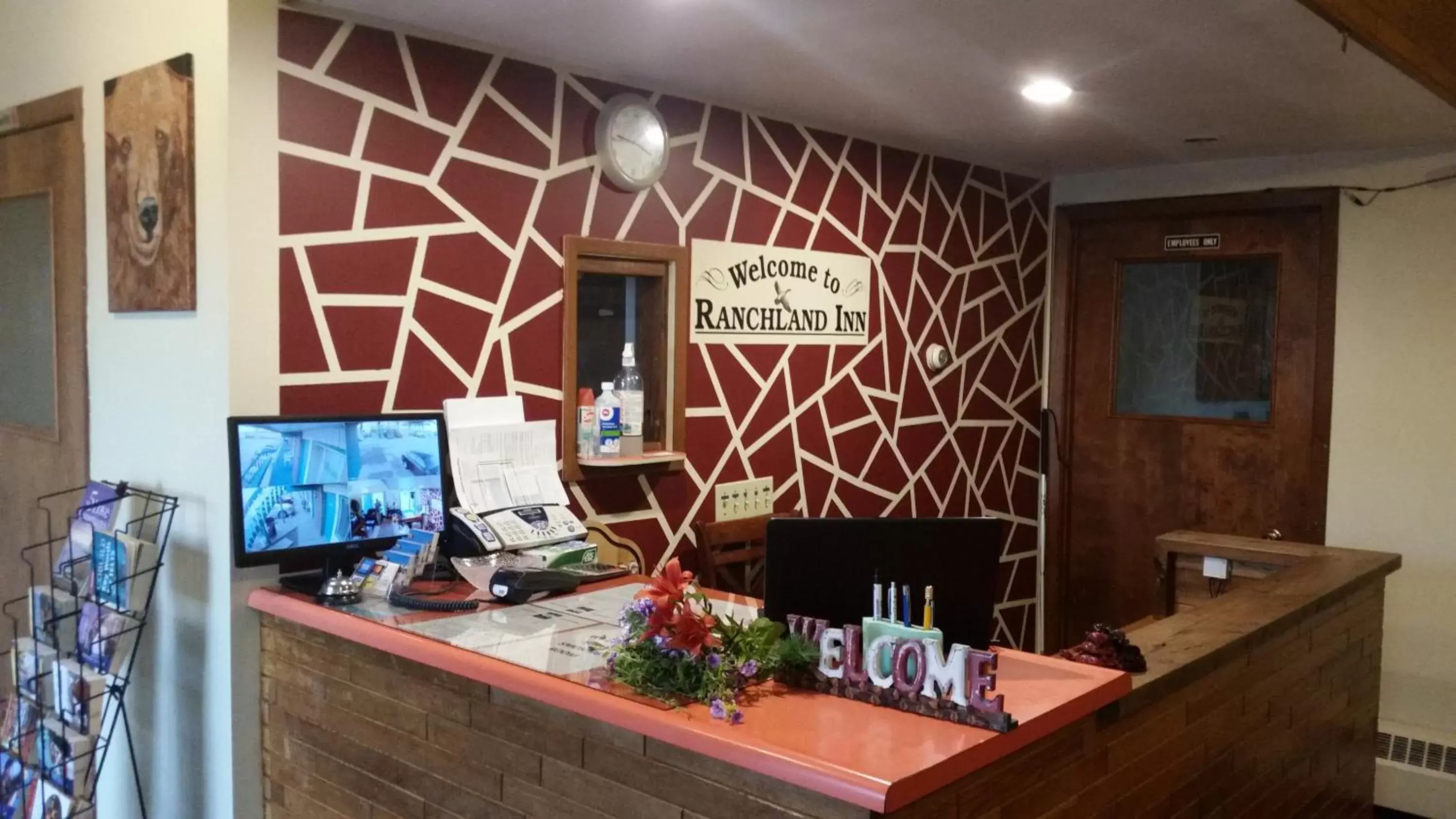 Restaurant/places to eat, Lobby/Reception in RANCHLAND Inn