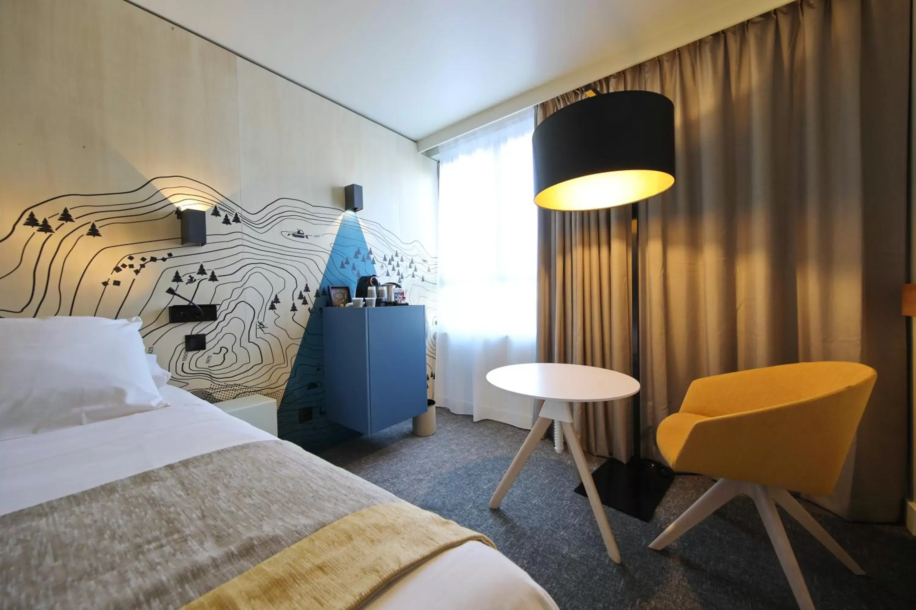 Bedroom, Bed in Mercure Grenoble Centre Alpotel