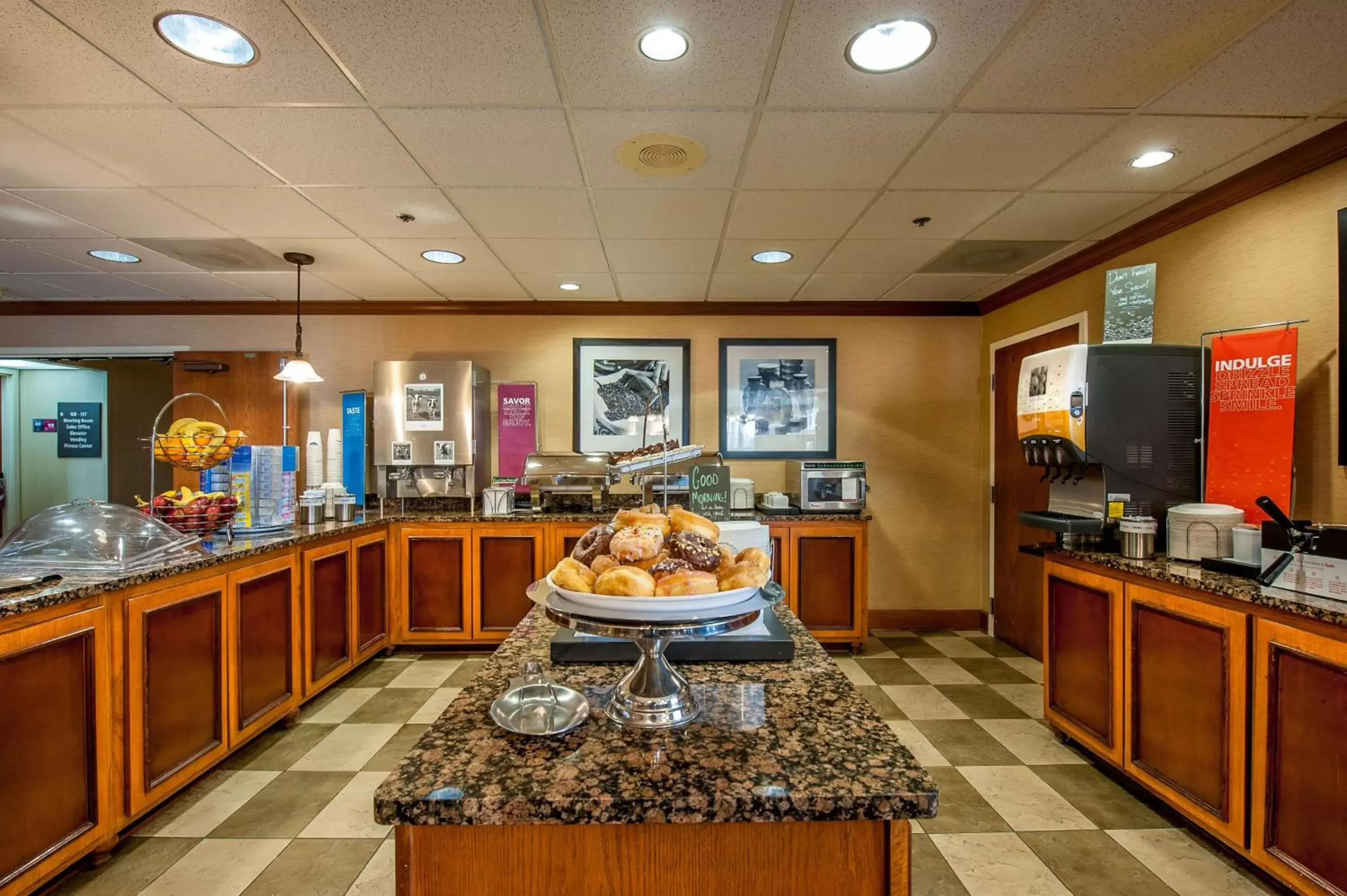 Breakfast, Restaurant/Places to Eat in Hampton Inn Bowling Green KY