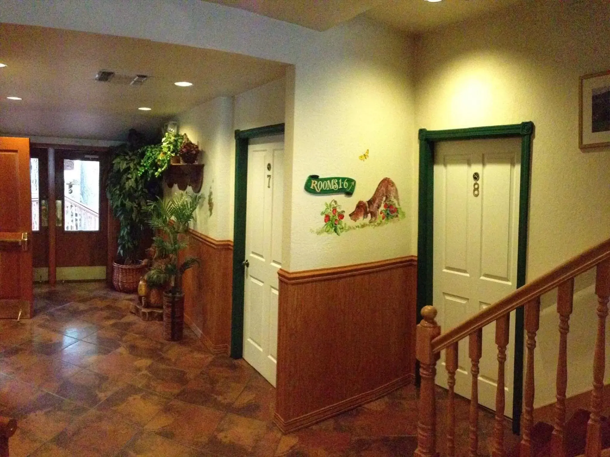 Decorative detail, Lobby/Reception in Strawberry Inn