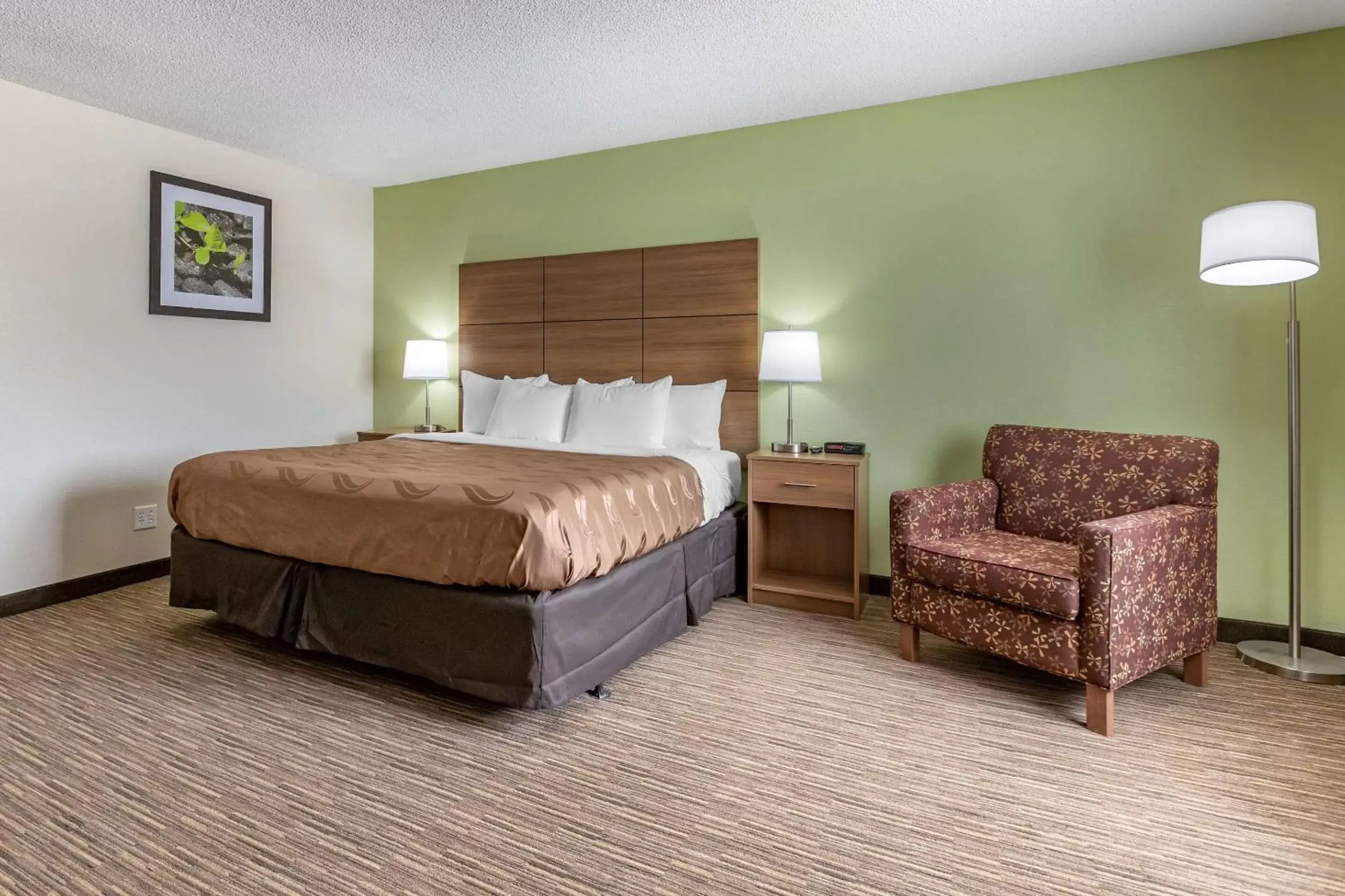 Photo of the whole room, Bed in Quality Inn-Creston