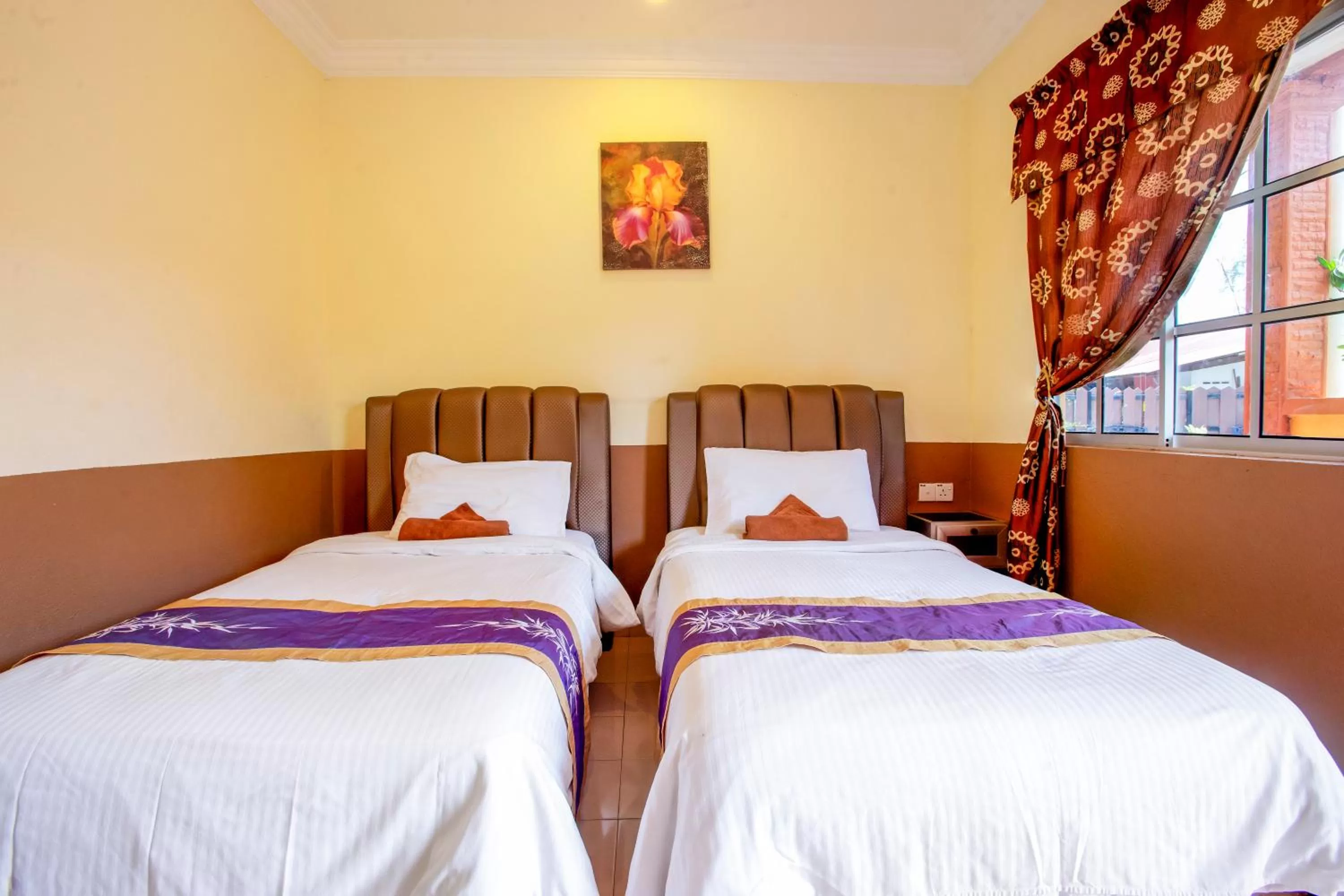 Bed in NR Langkawi Motel