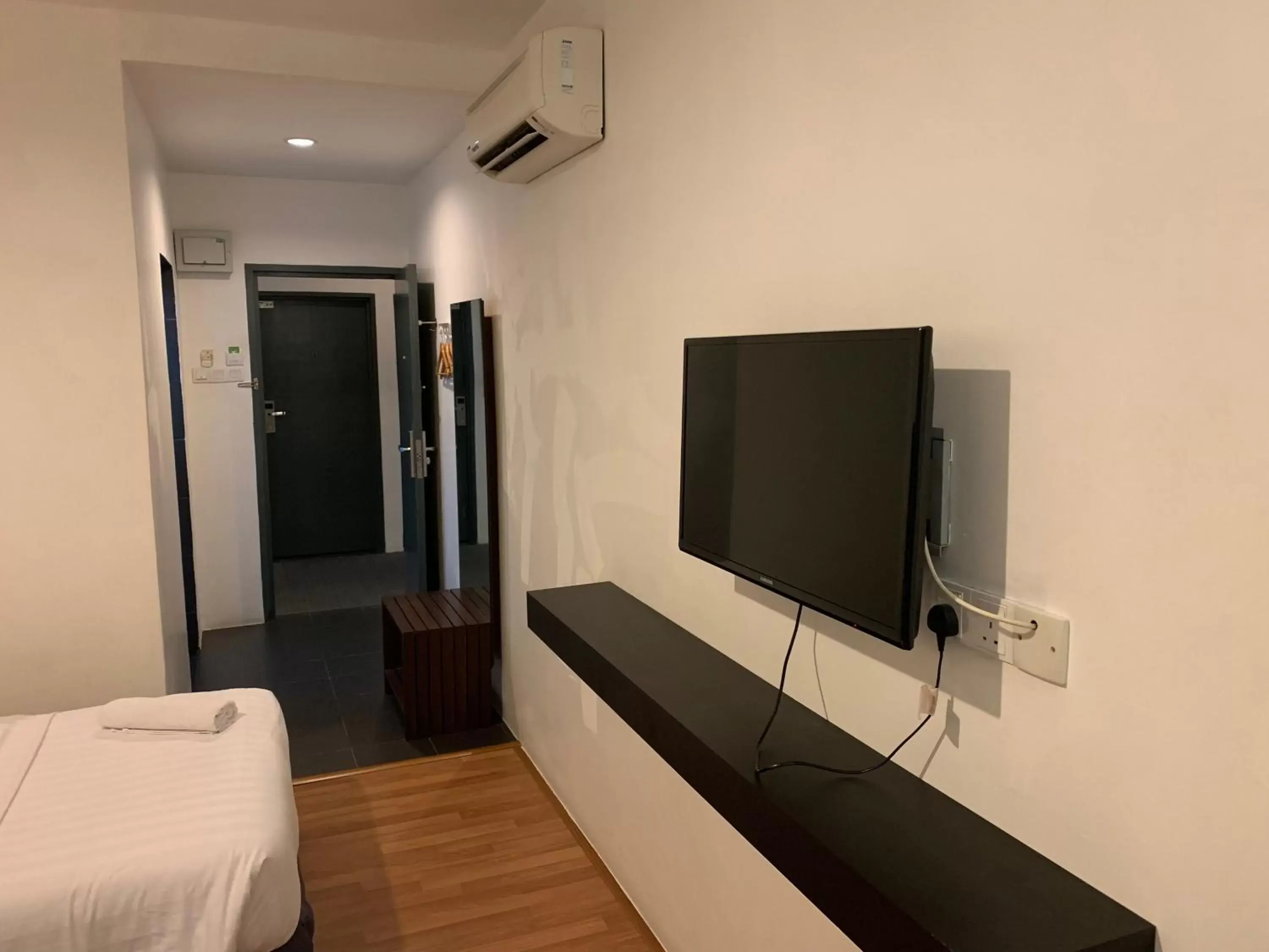 Bedroom, TV/Entertainment Center in T+ Hotel Sungai Petani