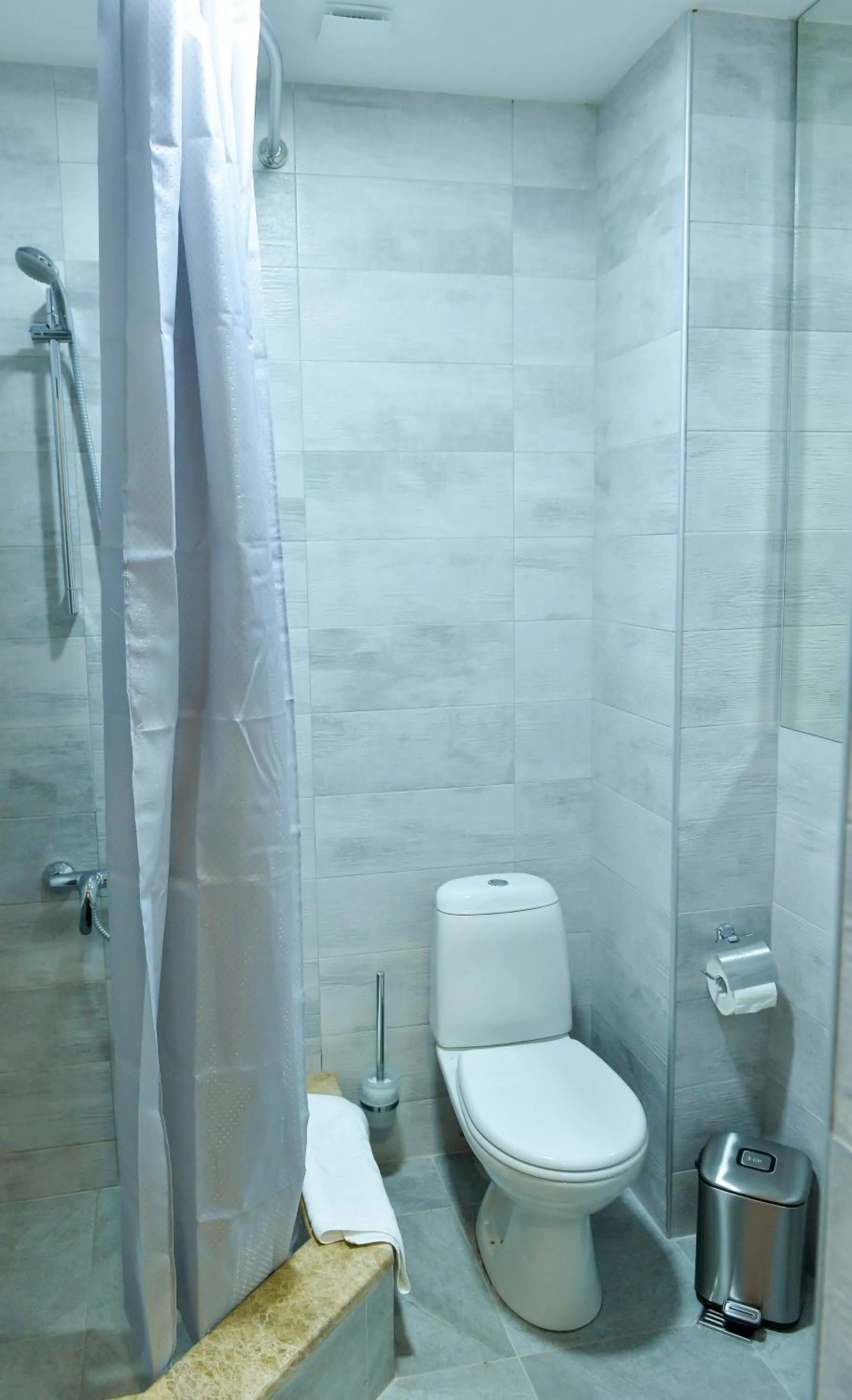 Twin Room with Balcony in hotel Magnolia in the city centre