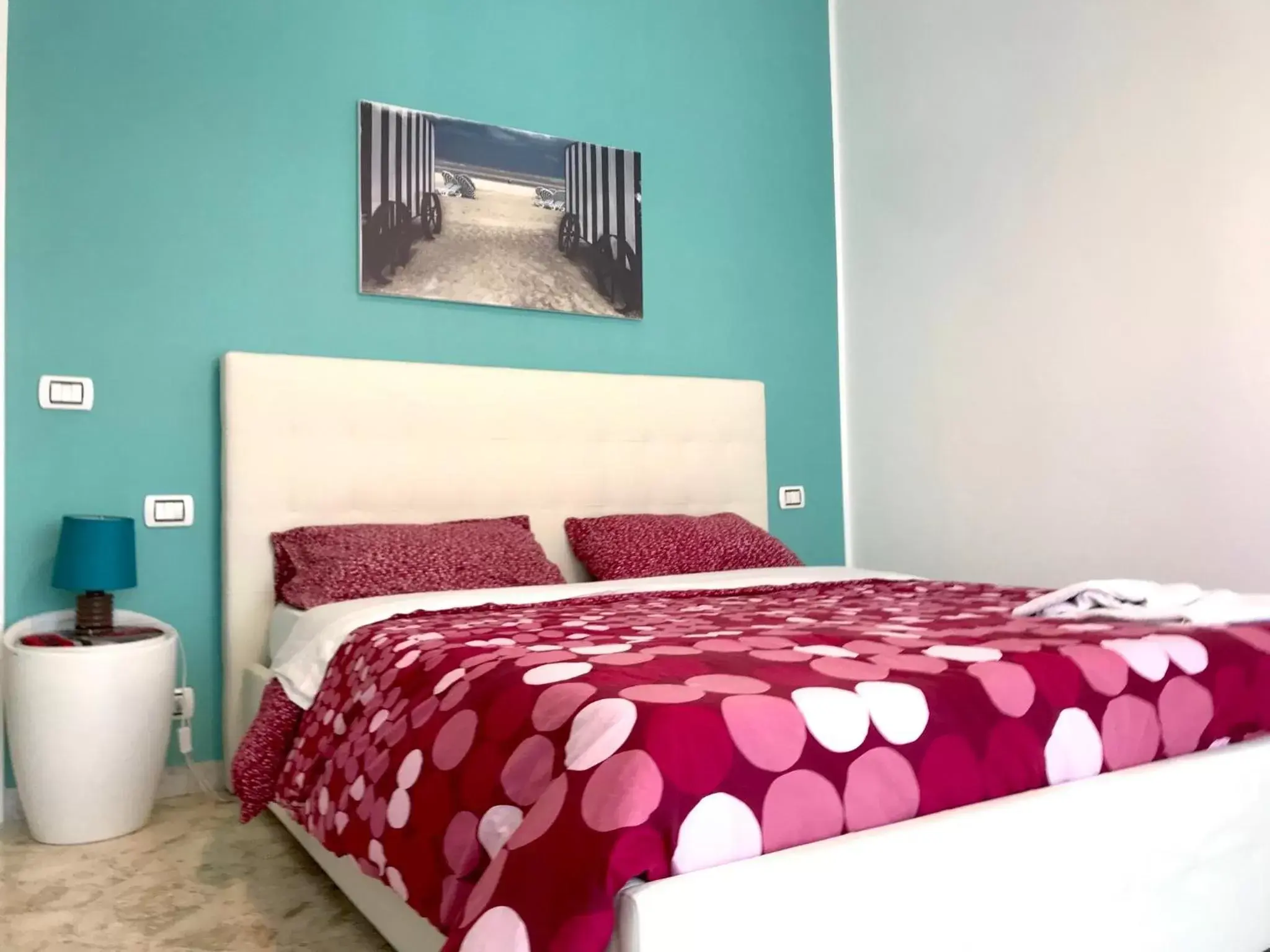 Bed in ROOM 110 BARI -guesthouse-