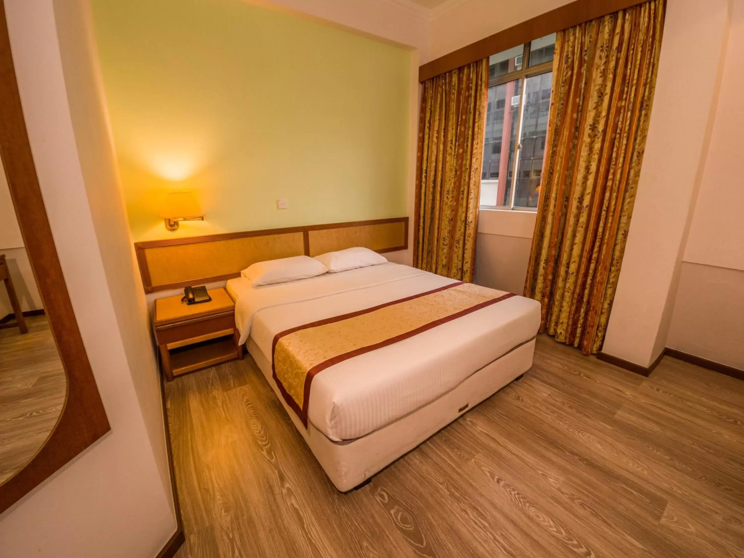 Bed in Miri Hotel