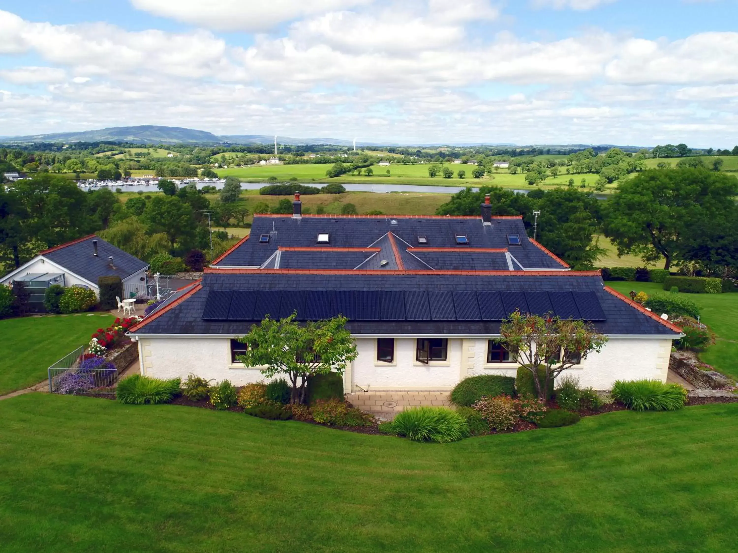 Garden view, Property Building in Willowbank House