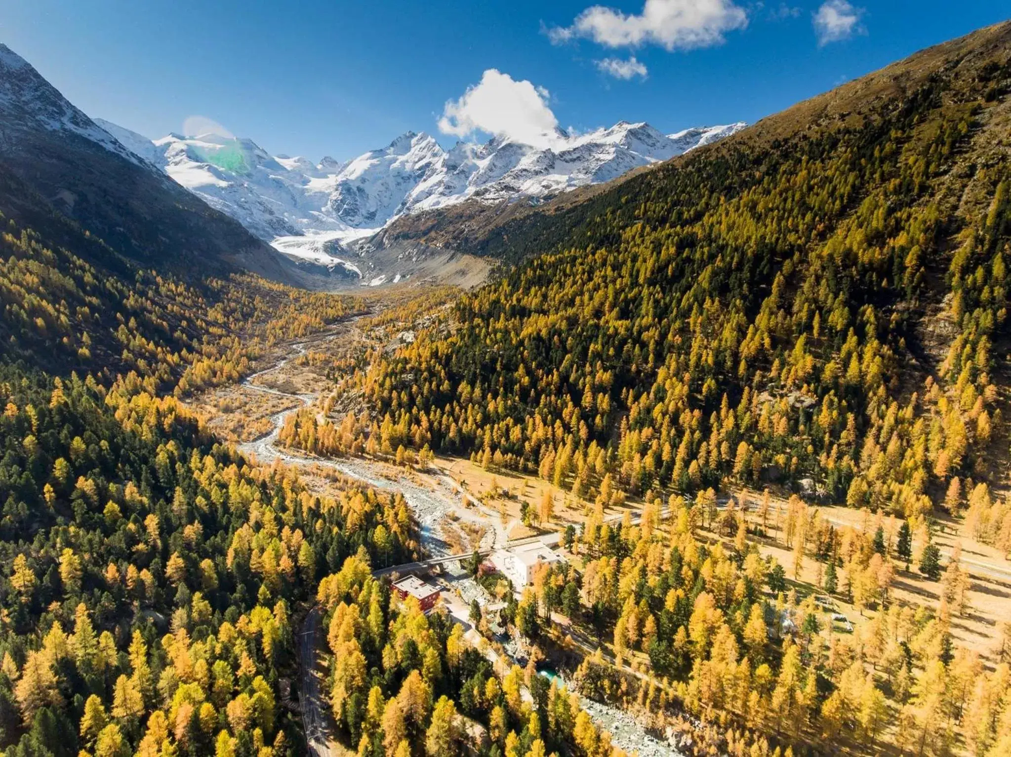 Bird's eye view, Natural Landscape in Gletscher-Hotel Morteratsch