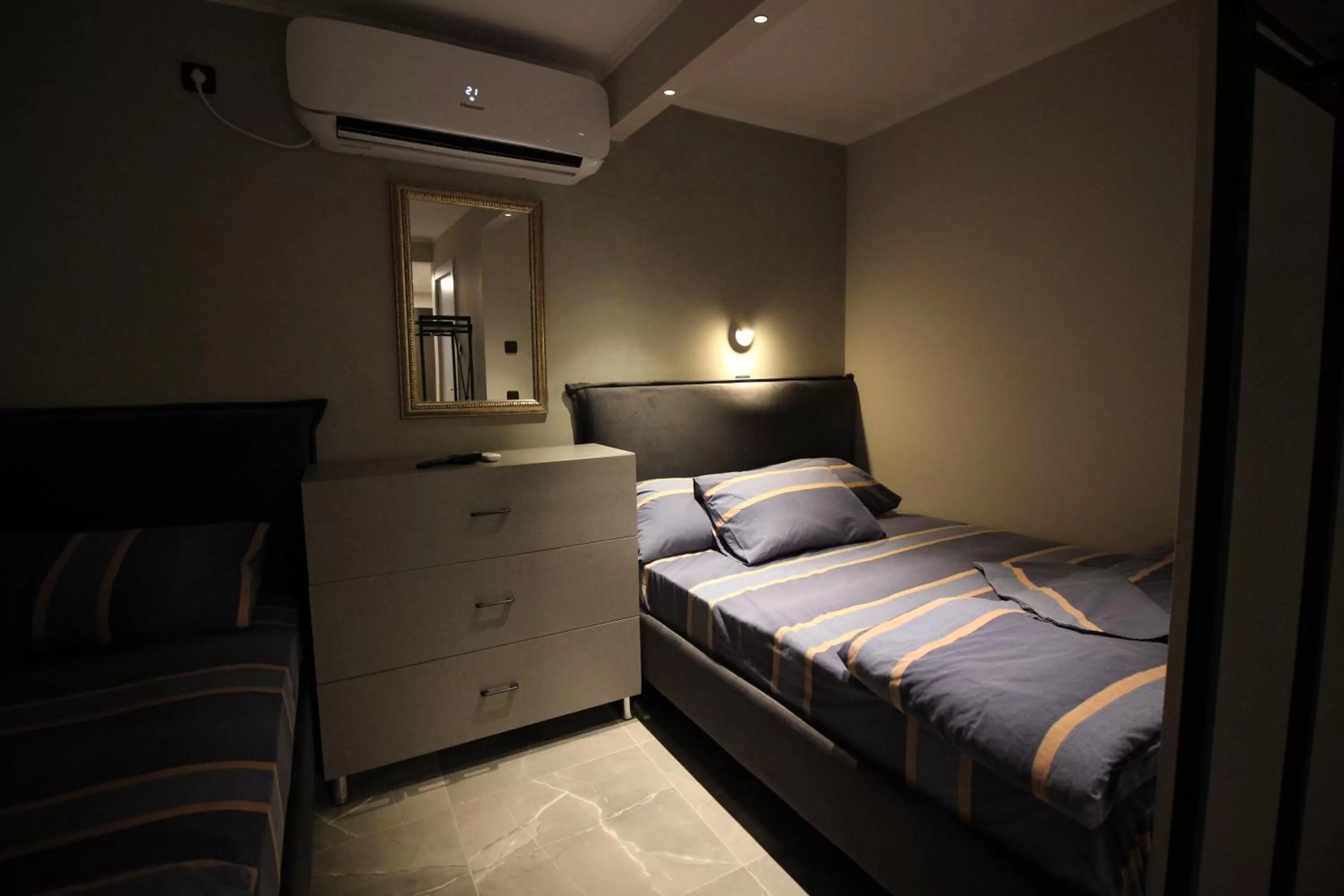 Bedroom, Bed in Sunset Inn