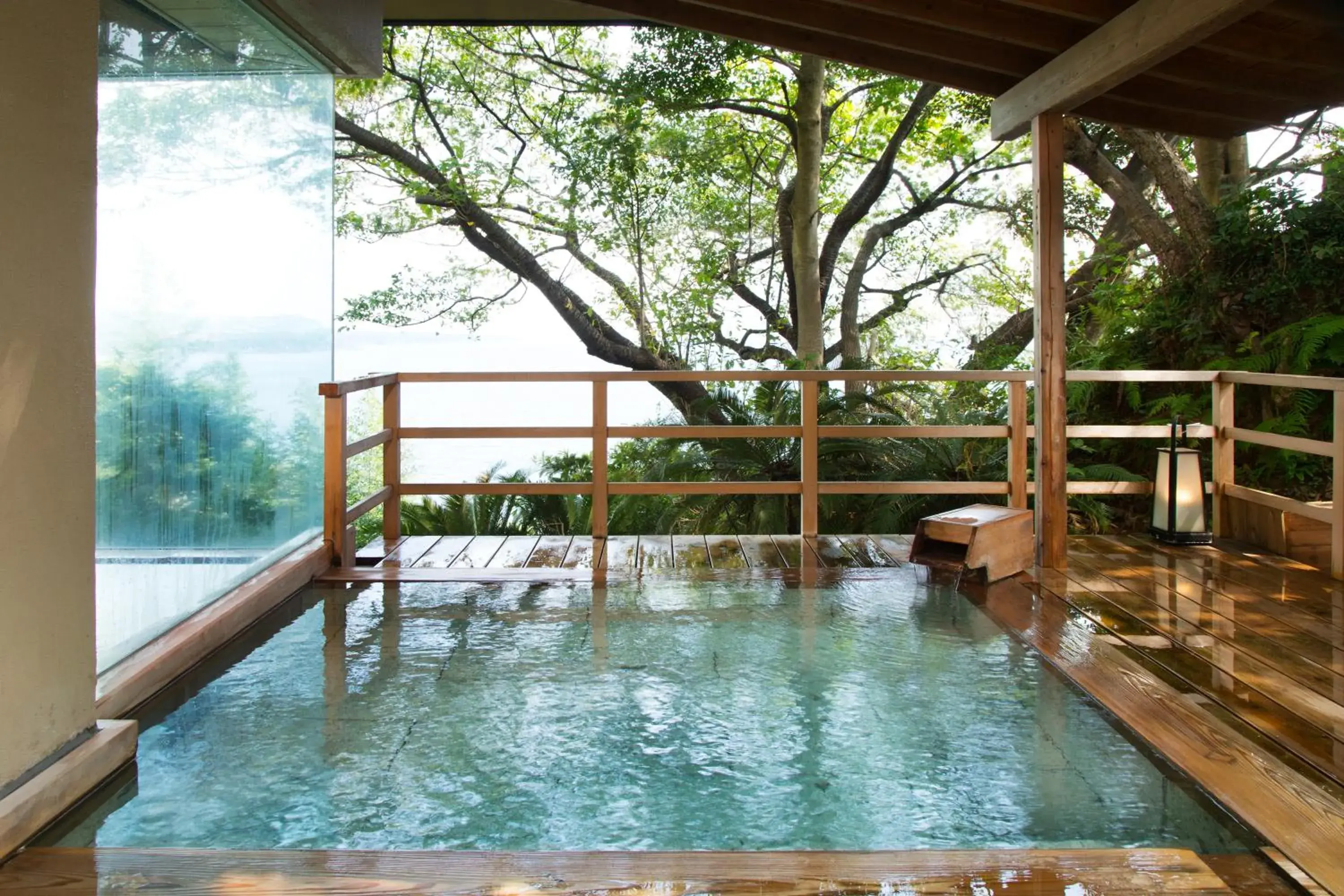 Open Air Bath, Swimming Pool in Kissho Caren