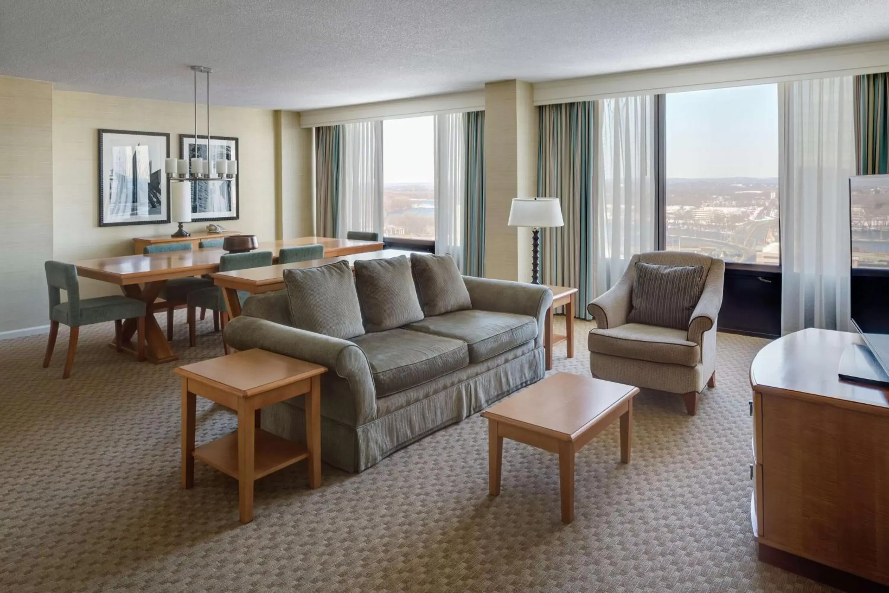 Bedroom, Seating Area in Hilton Hartford