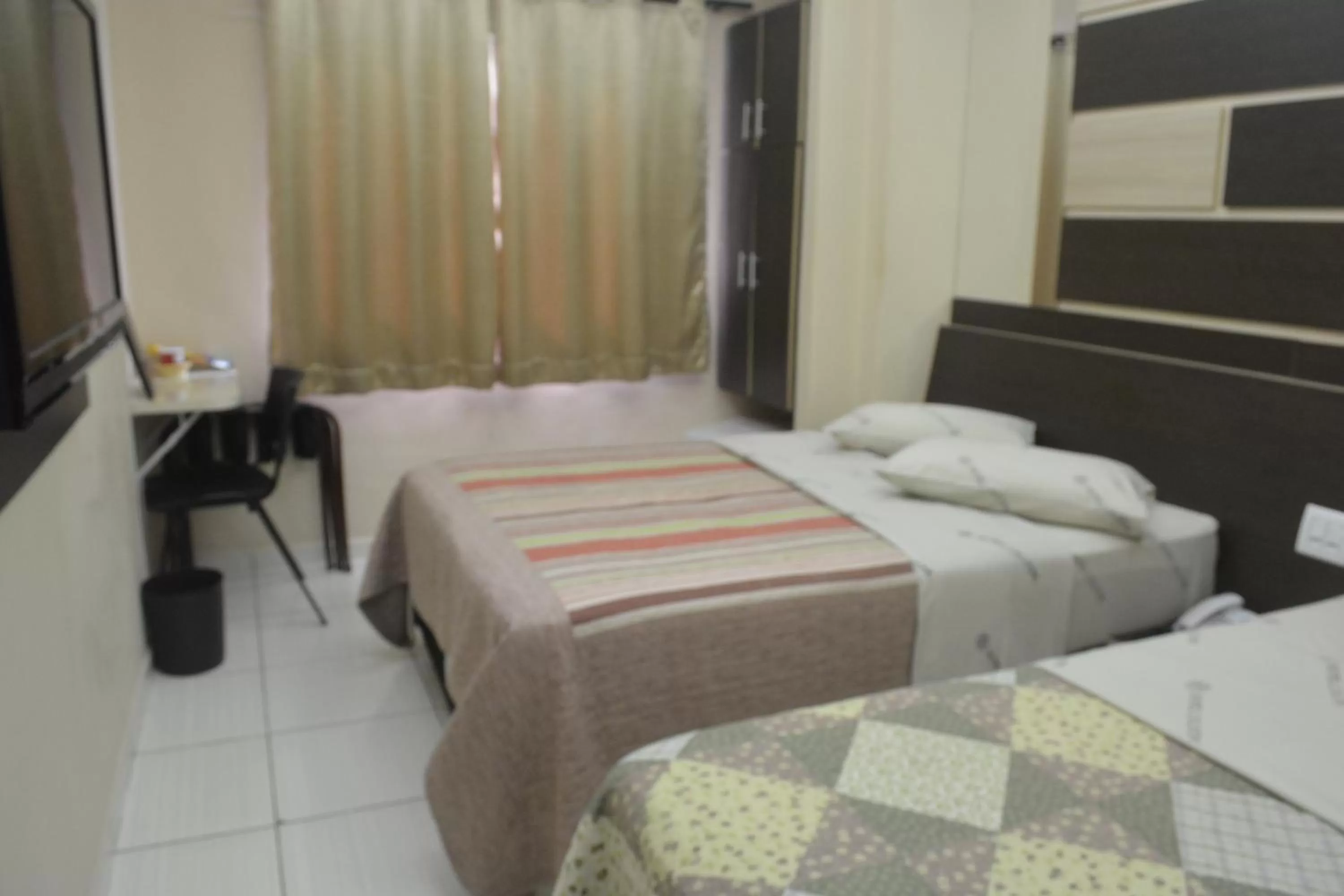 Bed in Hotel Calstar