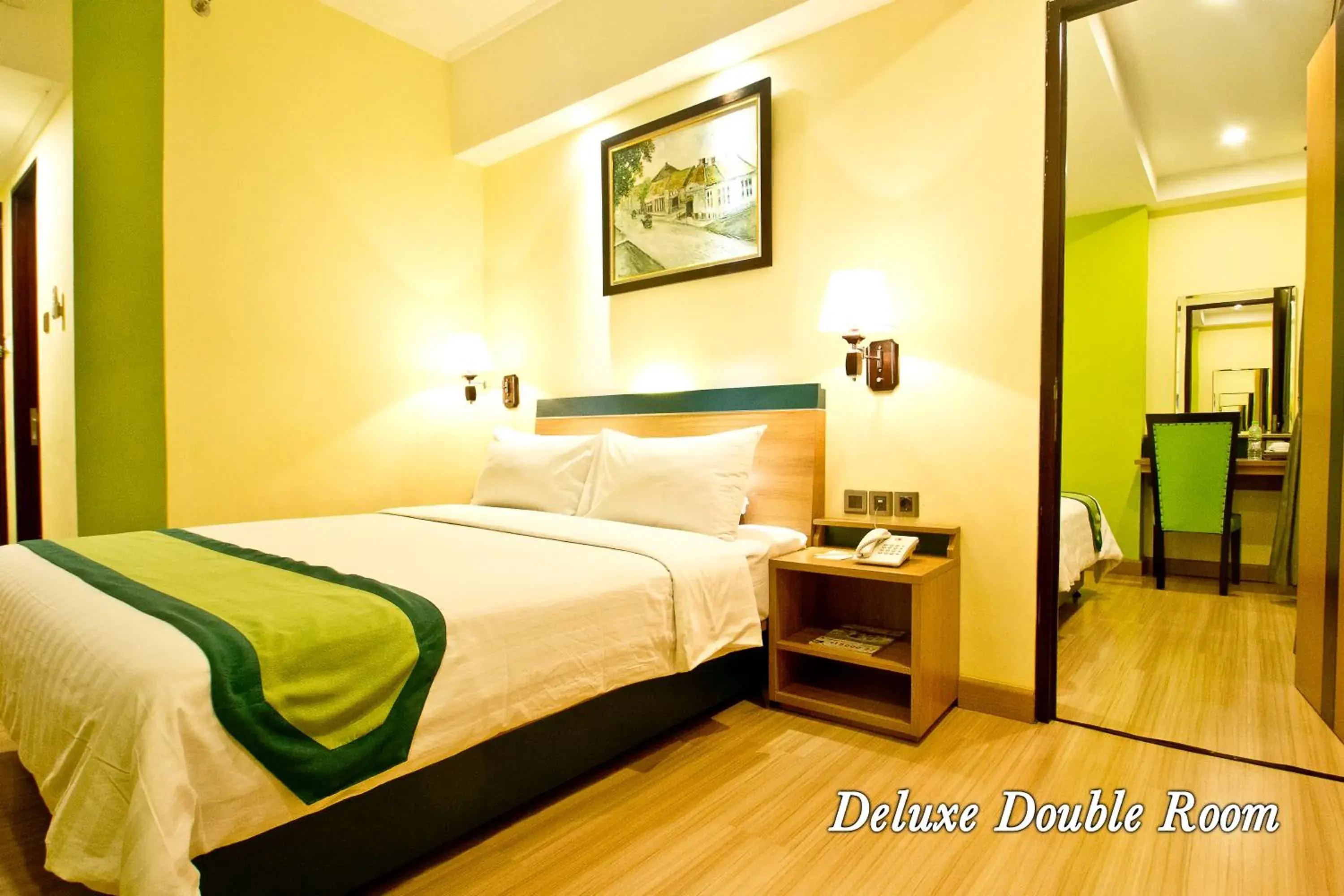 Bedroom, Bed in Green Batara Hotel