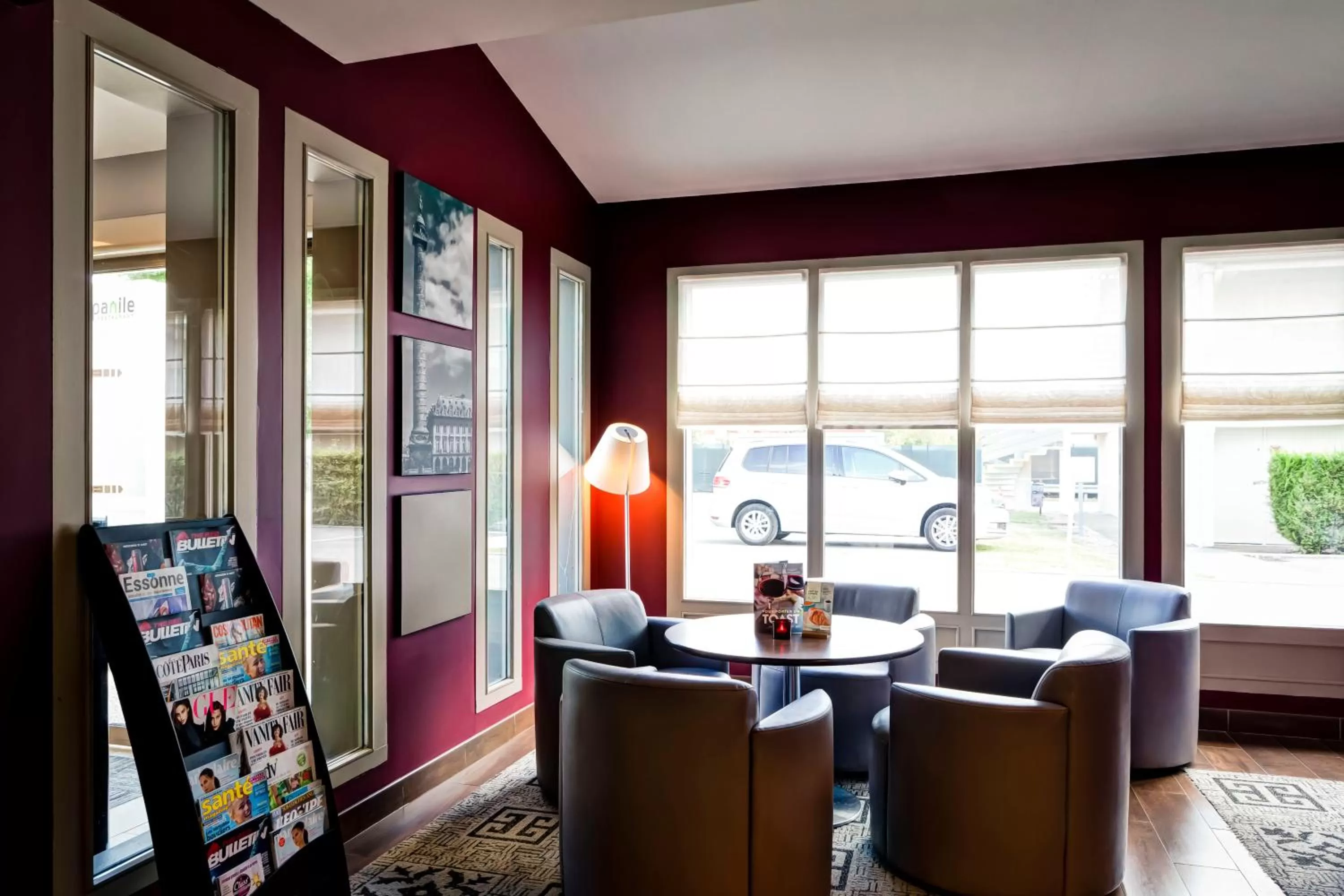 Lounge or bar in Campanile Evry Ouest - Corbeil Essonnes