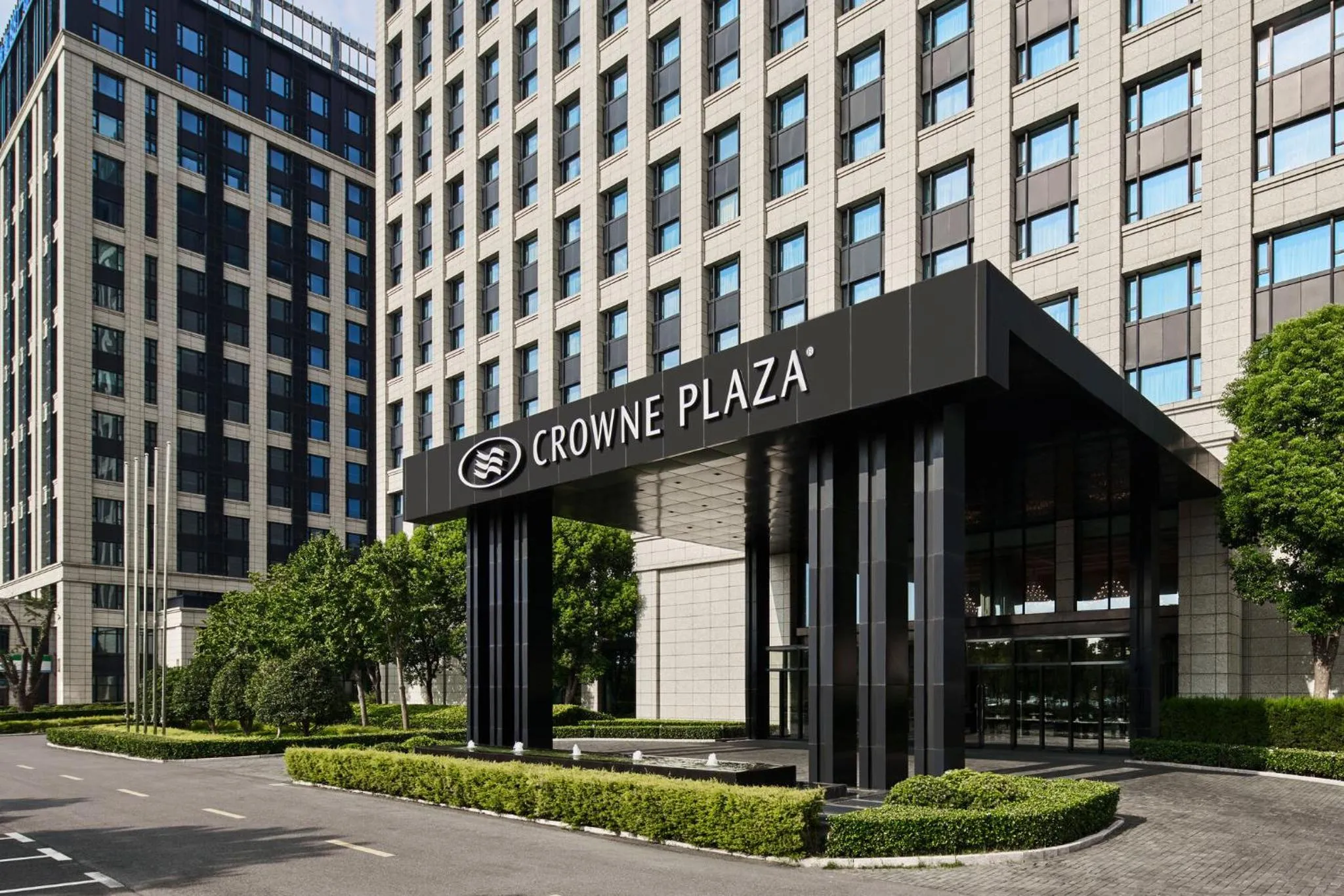 Property building in Crowne Plaza Shanghai Jinshan by IHG