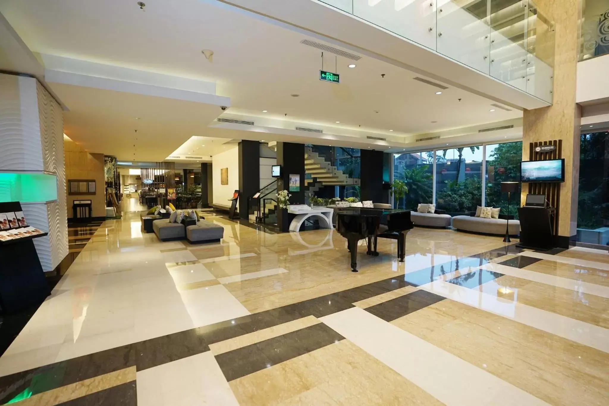 Property building, Lobby/Reception in Holiday Inn Bandung Pasteur, an IHG Hotel