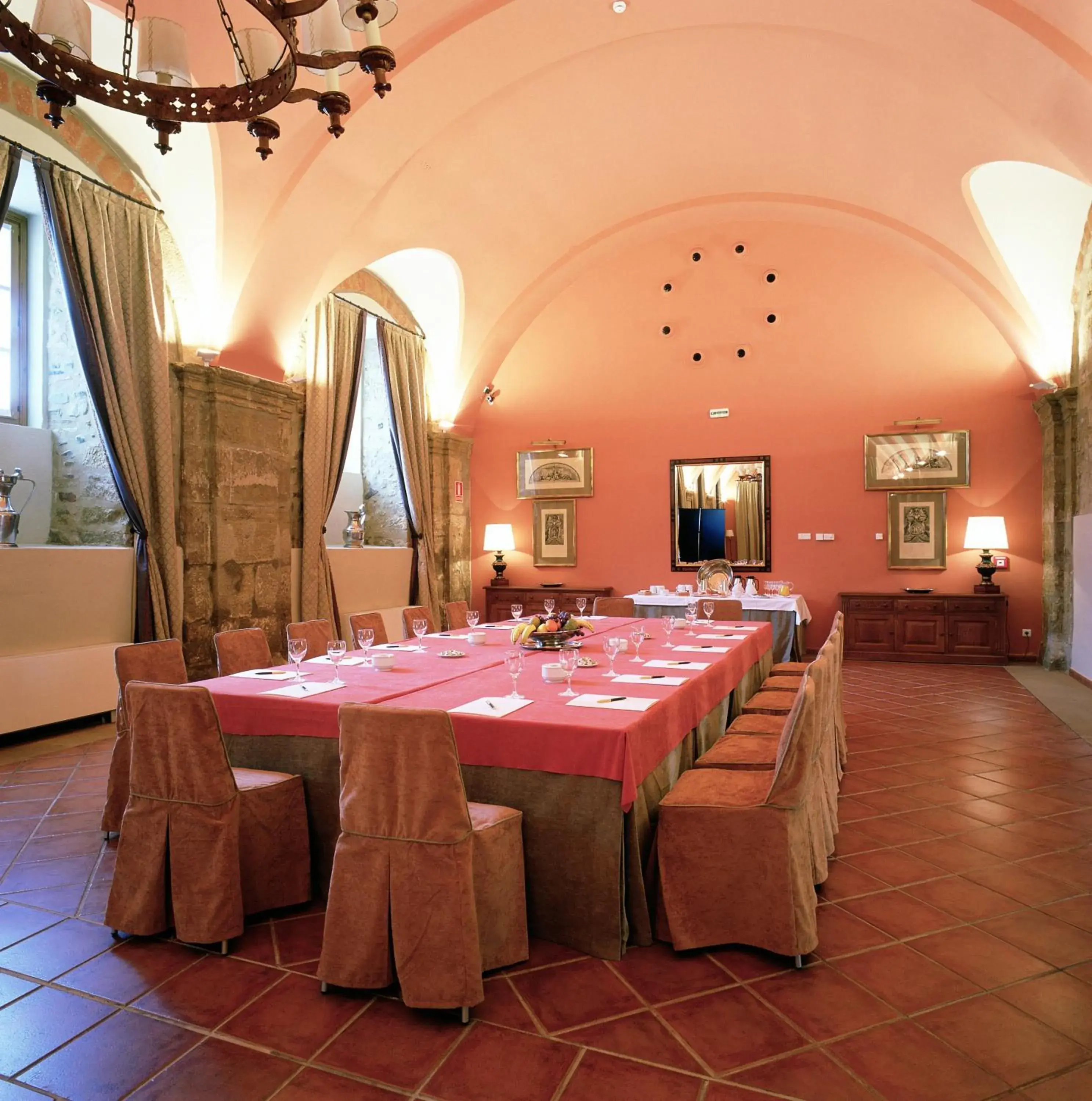 Business facilities, Banquet Facilities in Parador de Santo Domingo Bernardo de Fresneda