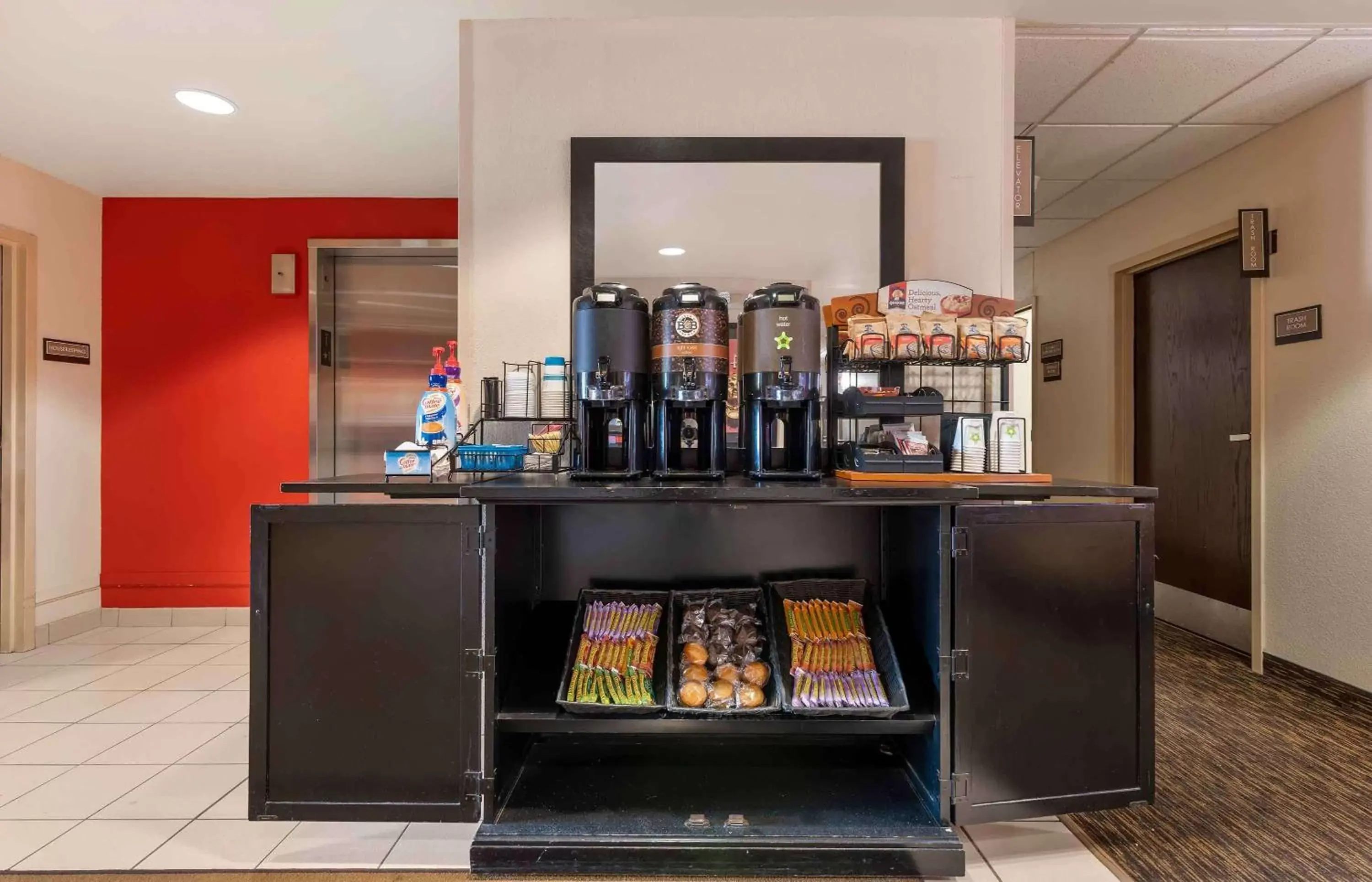 Breakfast in Extended Stay America Suites - Chicago - Romeoville - Bollingbrook