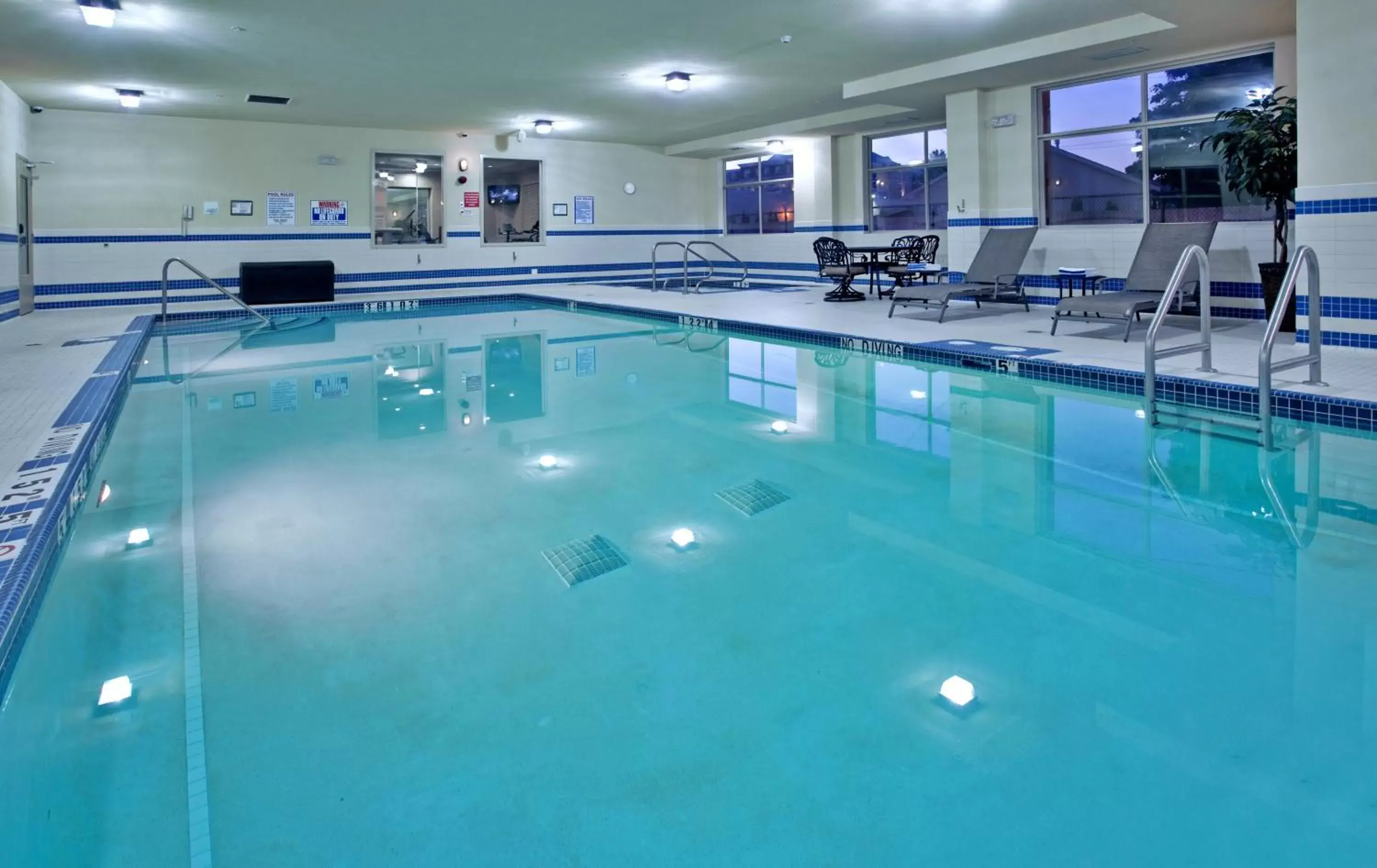 Swimming Pool in Holiday Inn Hotel and Suites-Kamloops, an IHG Hotel