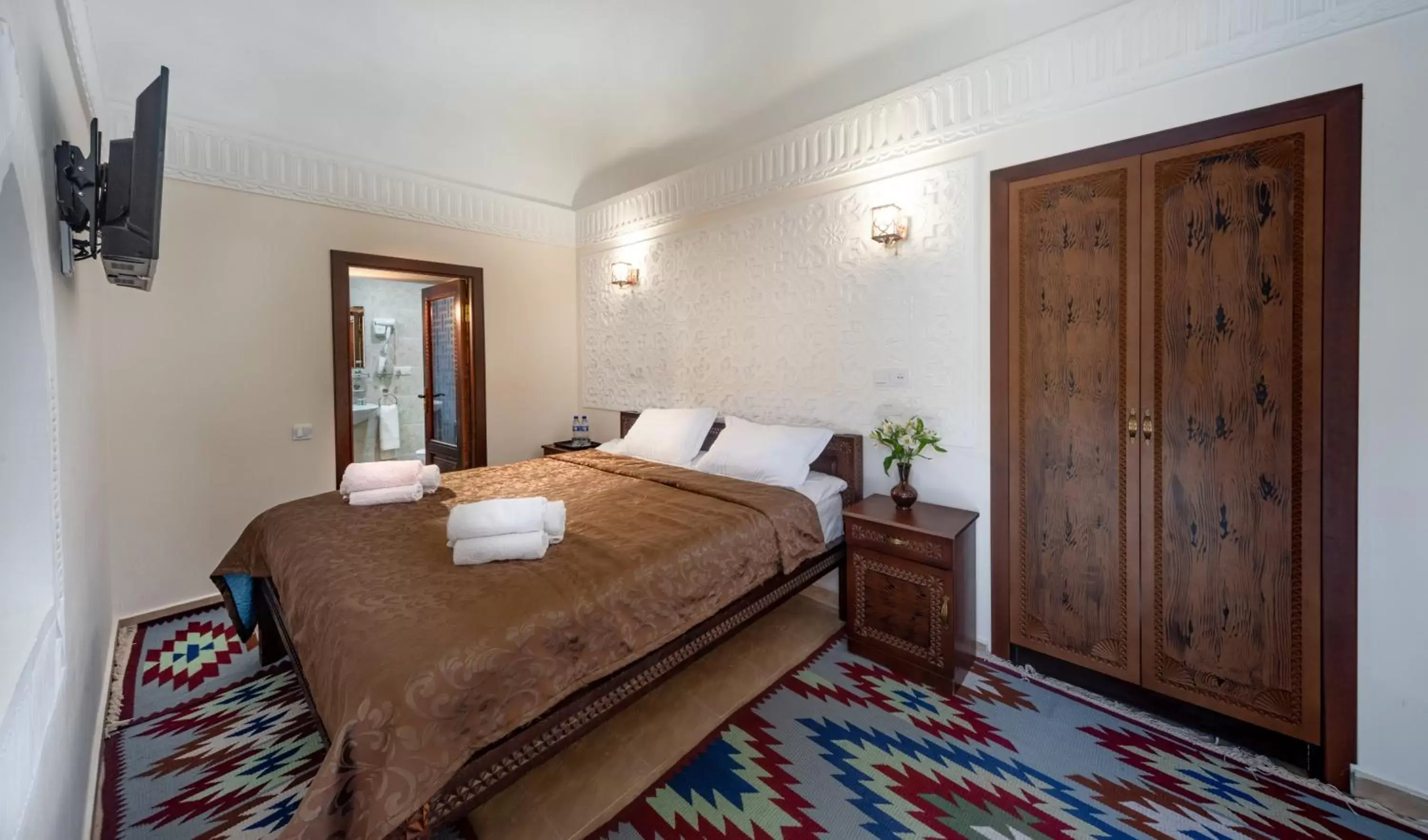 Bed in New Star Boutique hotel - madrasah Muhammad Mahram 1903 Bed in New Star Boutique hotel - madrasah Muhammad Mahram 1903