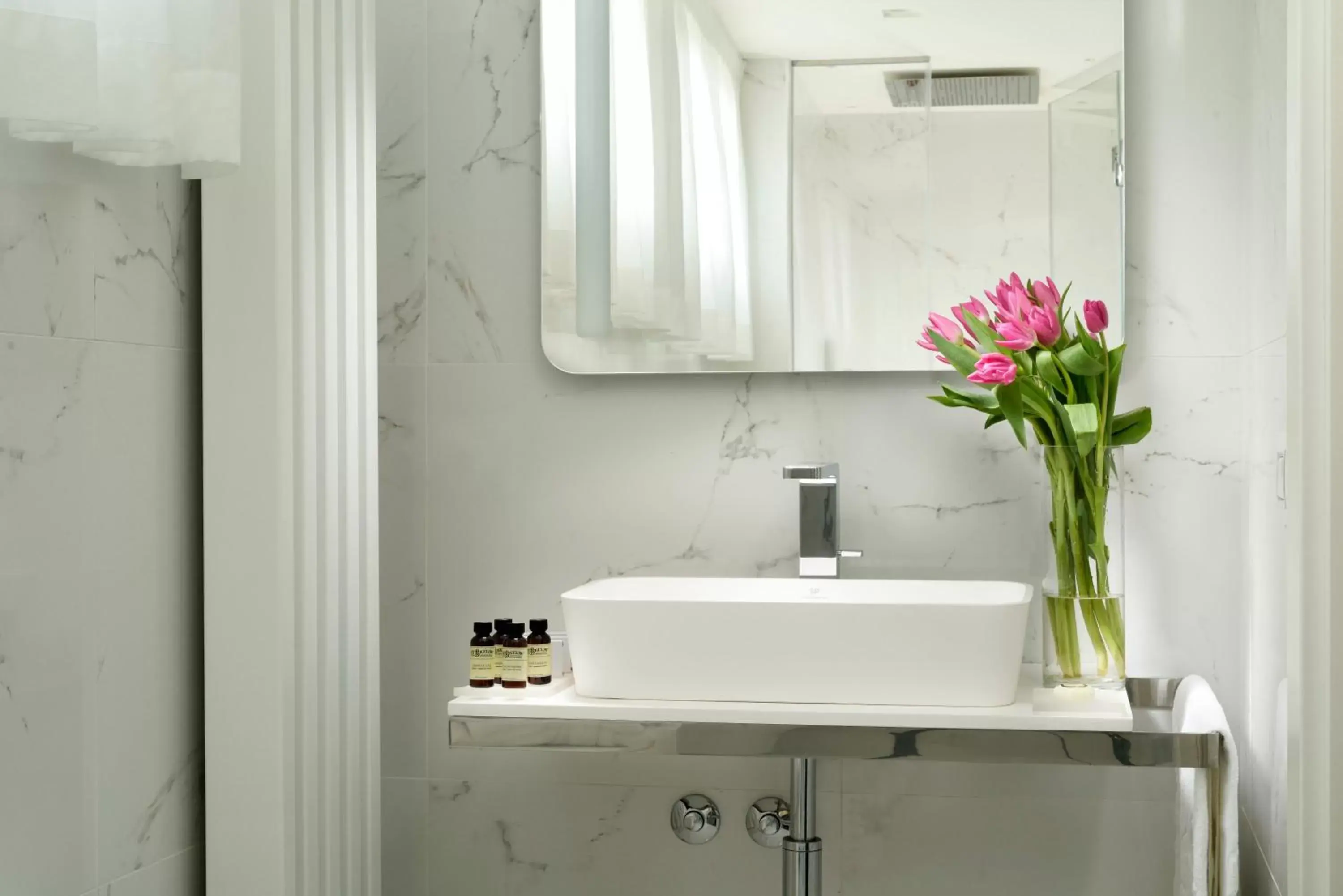 Bathroom in Locanda della Posta Boutique Hotel