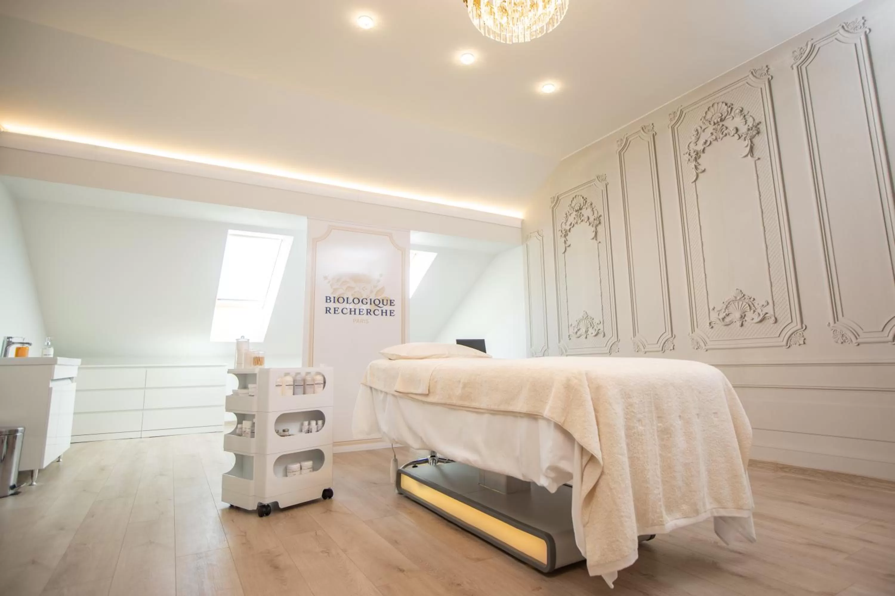 Spa and wellness centre/facilities in Tresor Le Palais Timisoara, Curio Collection by Hilton