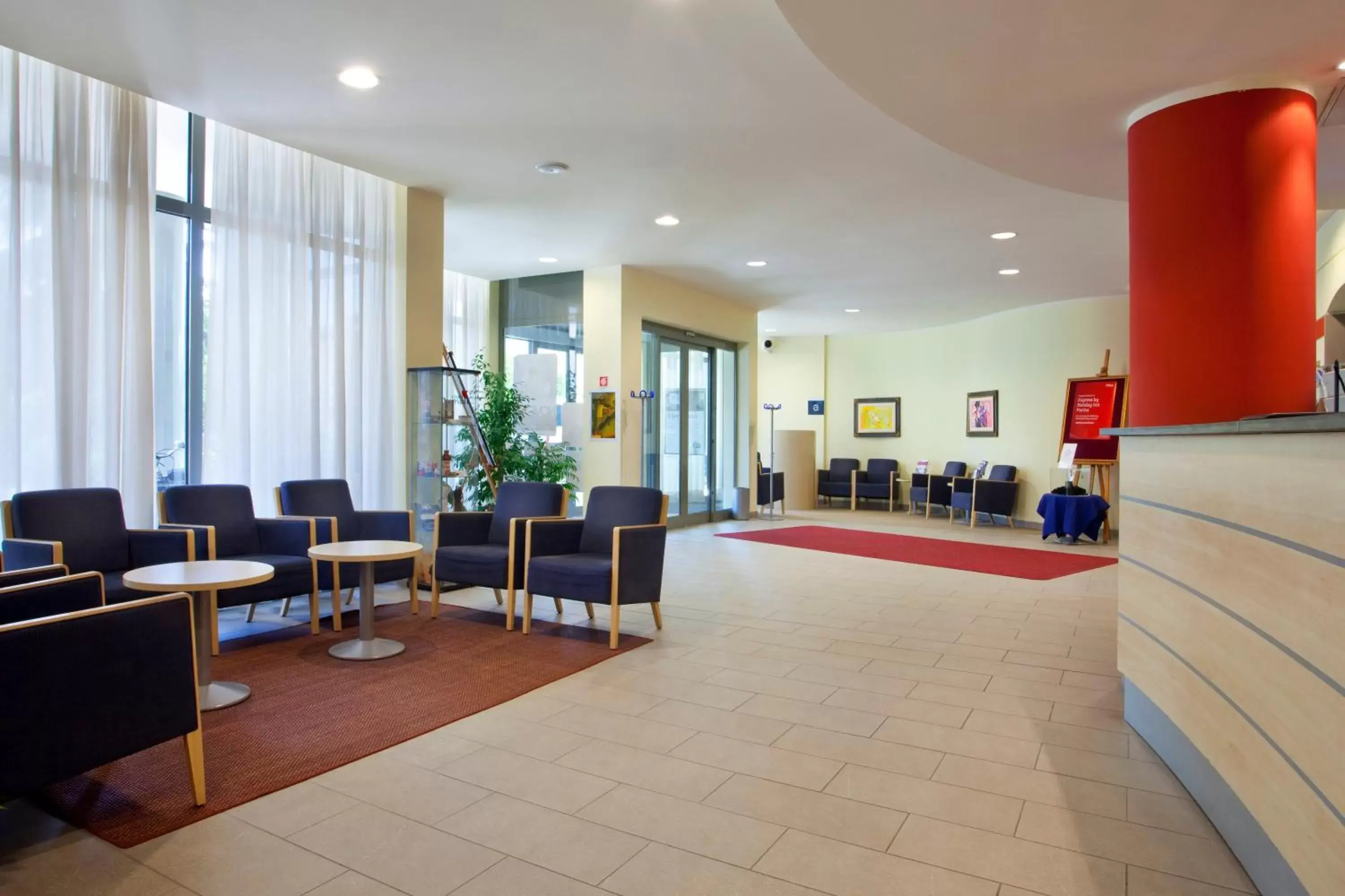 Property building, Lobby/Reception in Holiday Inn Express Parma, an IHG Hotel