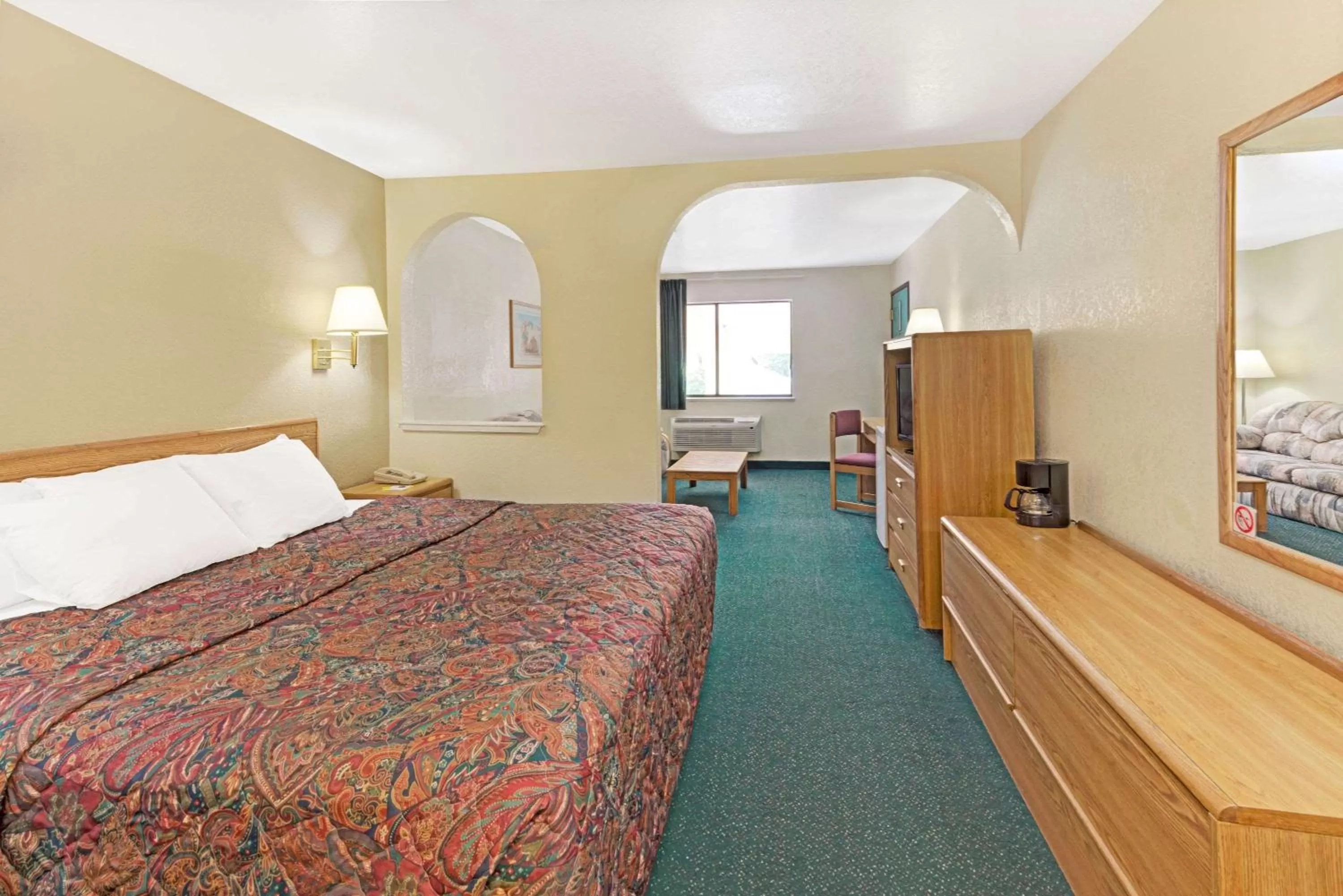 Photo of the whole room, Bed in Days Inn by Wyndham Espanola