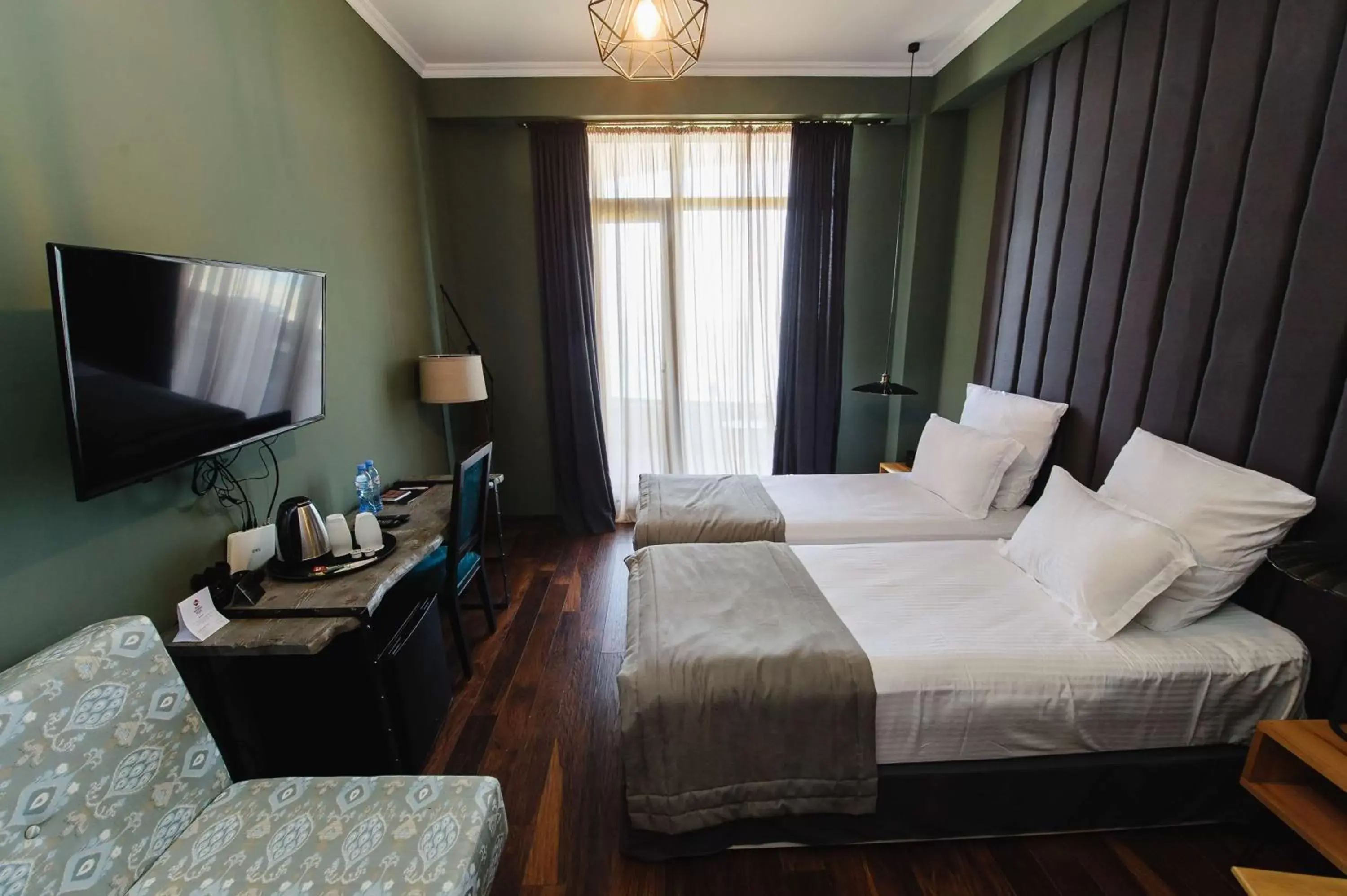 Standard Twin Room in Boulevardside Standard Twin Room in Boulevardside