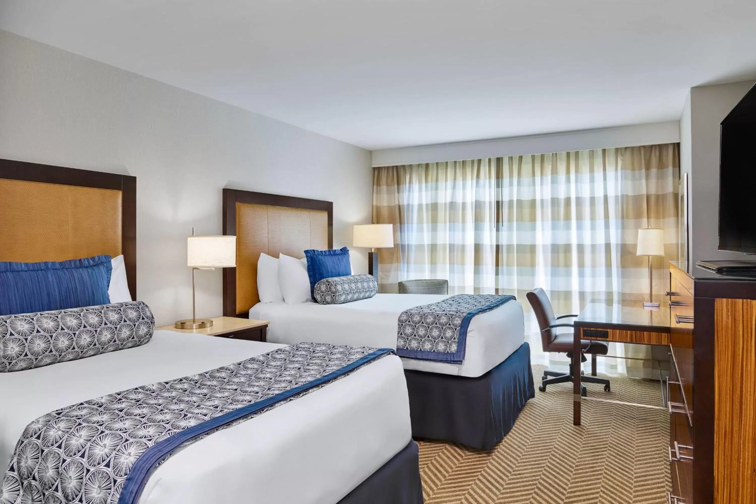 Photo of the whole room, Bed in The Westshore Grand, A Tribute Portfolio Hotel, Tampa Photo of the whole room, Bed in The Westshore Grand, A Tribute Portfolio Hotel, Tampa